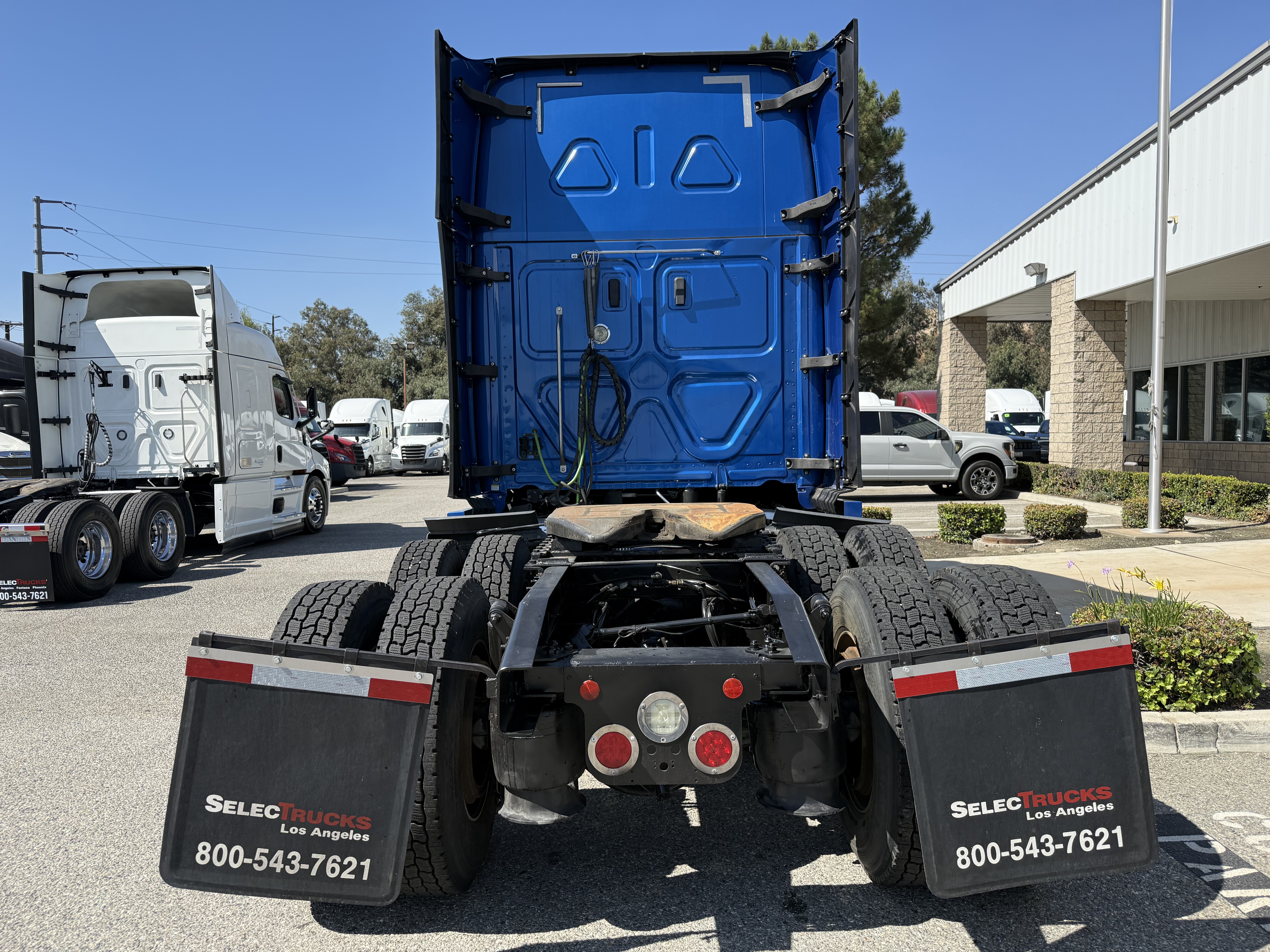 2020 FREIGHTLINER CASCADIA 126SLP - image 5