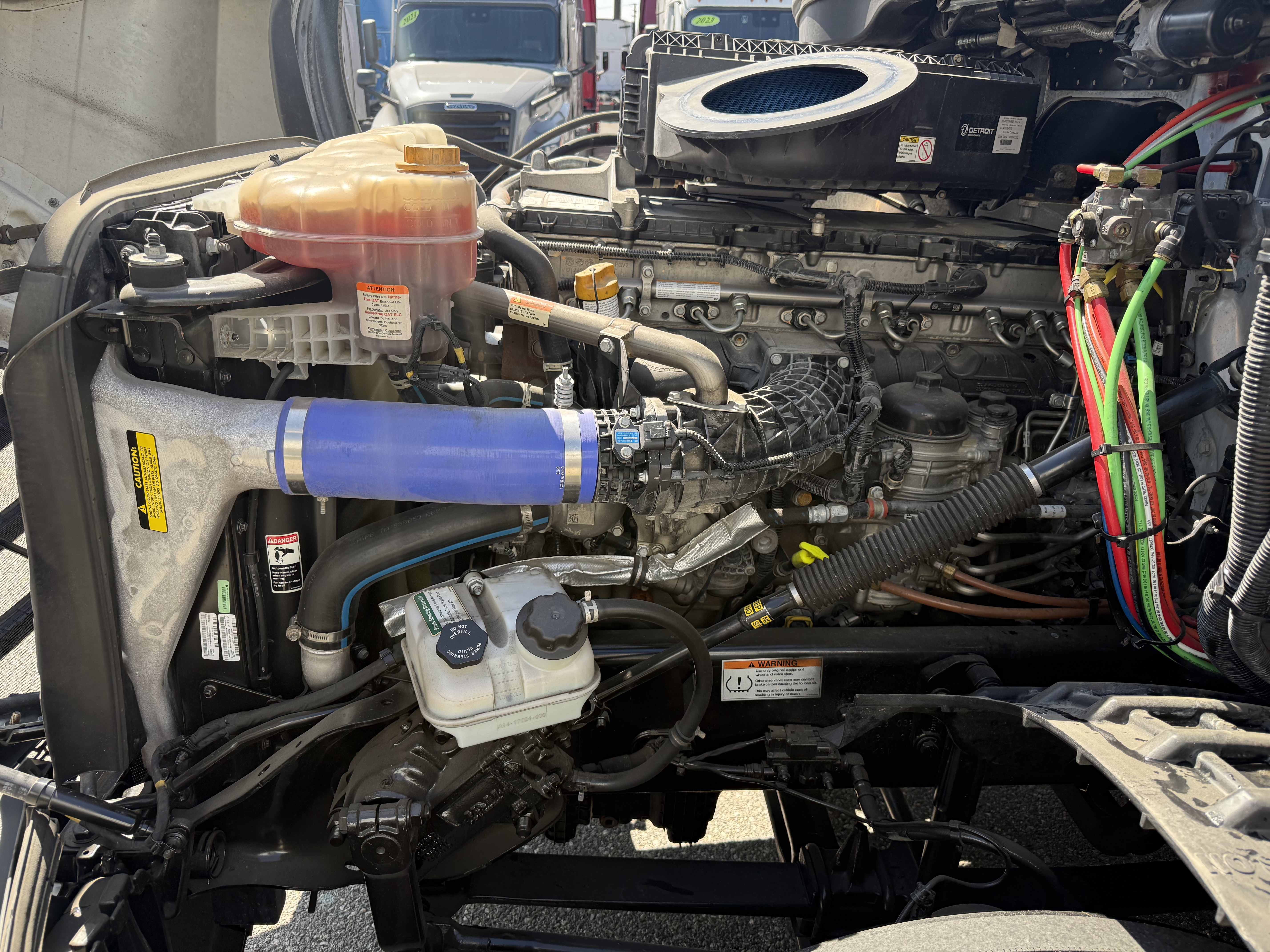 2023 FREIGHTLINER CASCADIA 126SLP - image 12