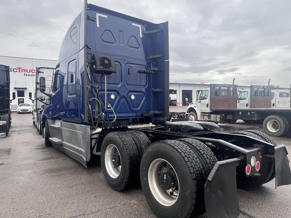 FREIGHTLINER CASCADIA 126SLP 2021
