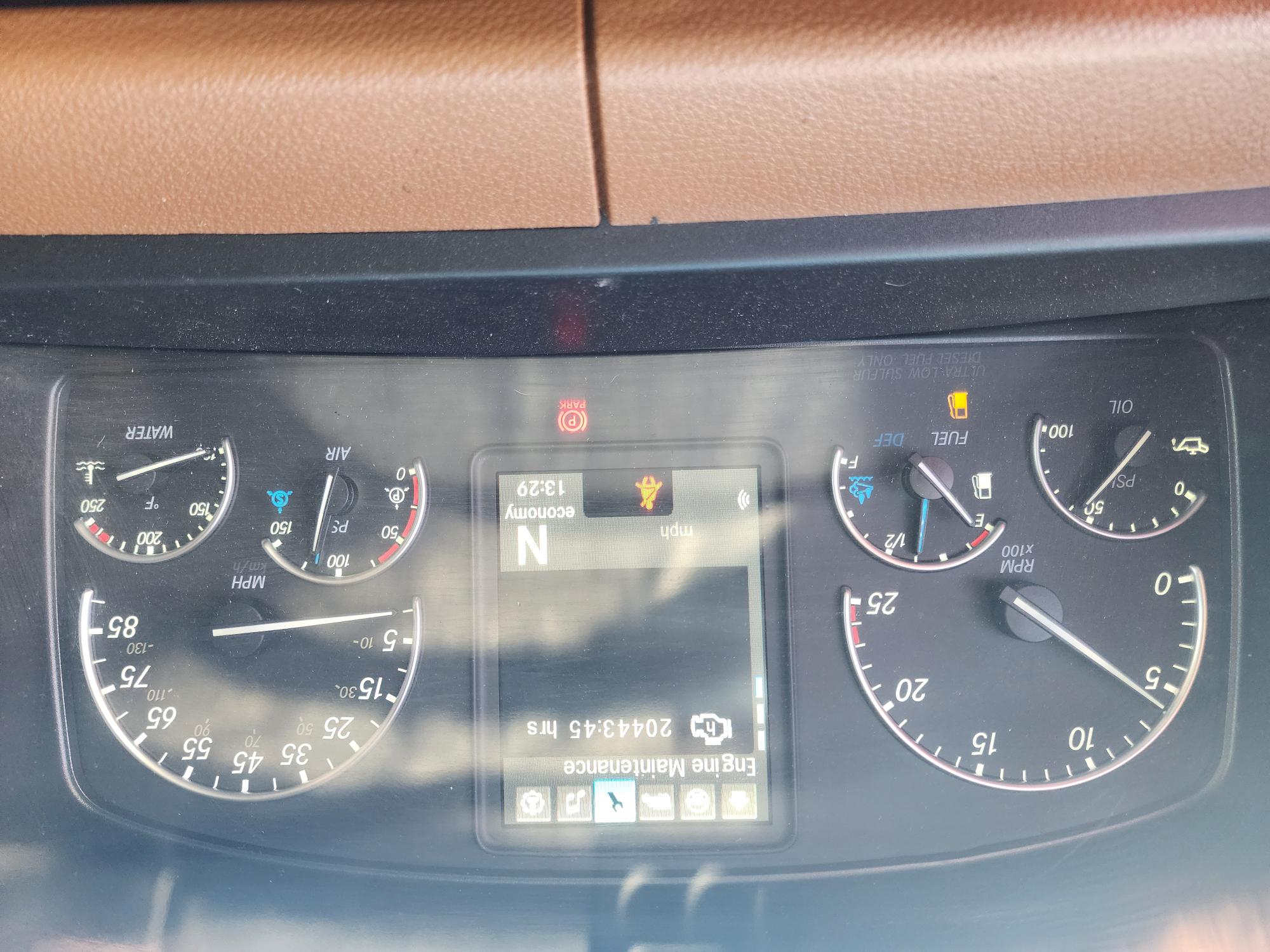 2020 FREIGHTLINER CASCADIA 126SLP - image 15