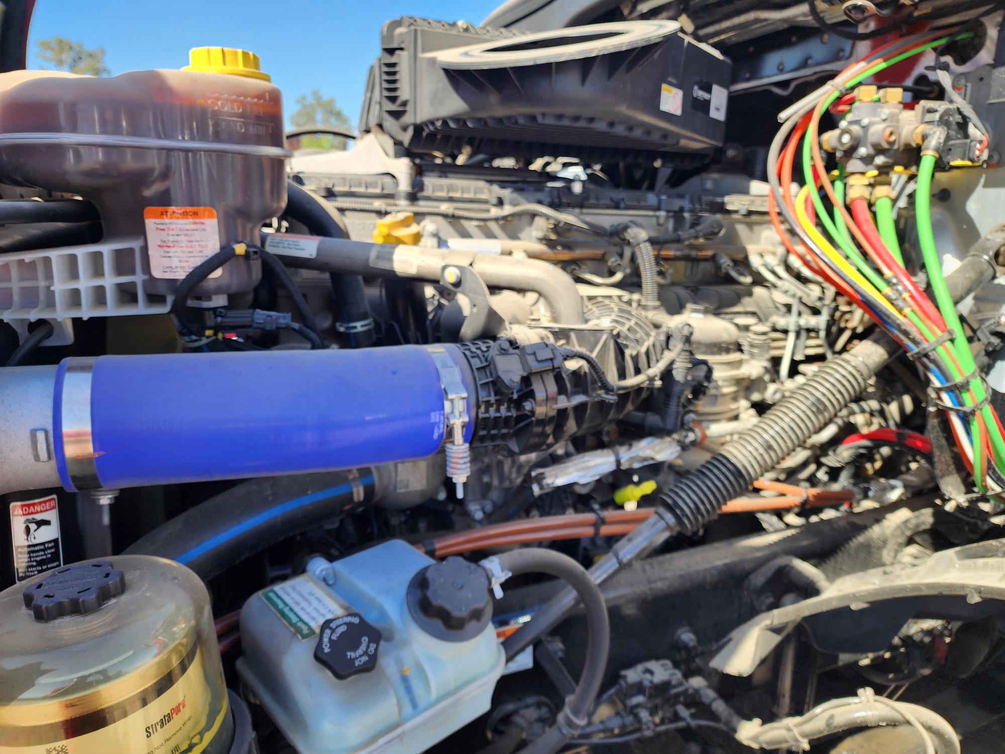 2023 FREIGHTLINER CASCADIA 126SLP - image 9