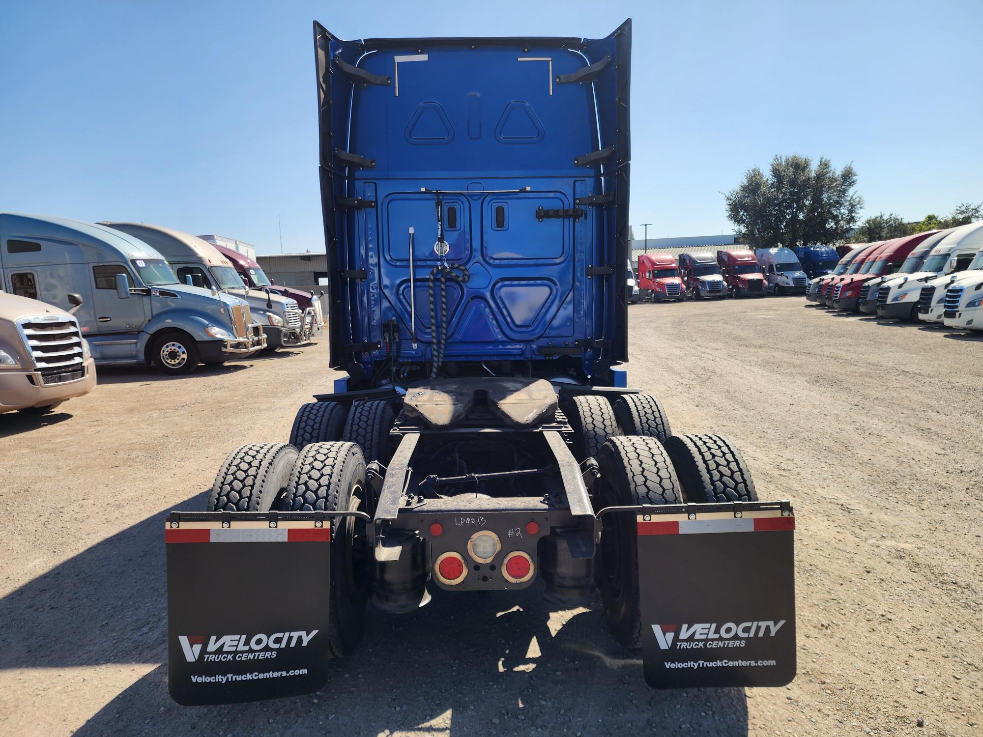 2020 FREIGHTLINER CASCADIA 126SLP - image 5