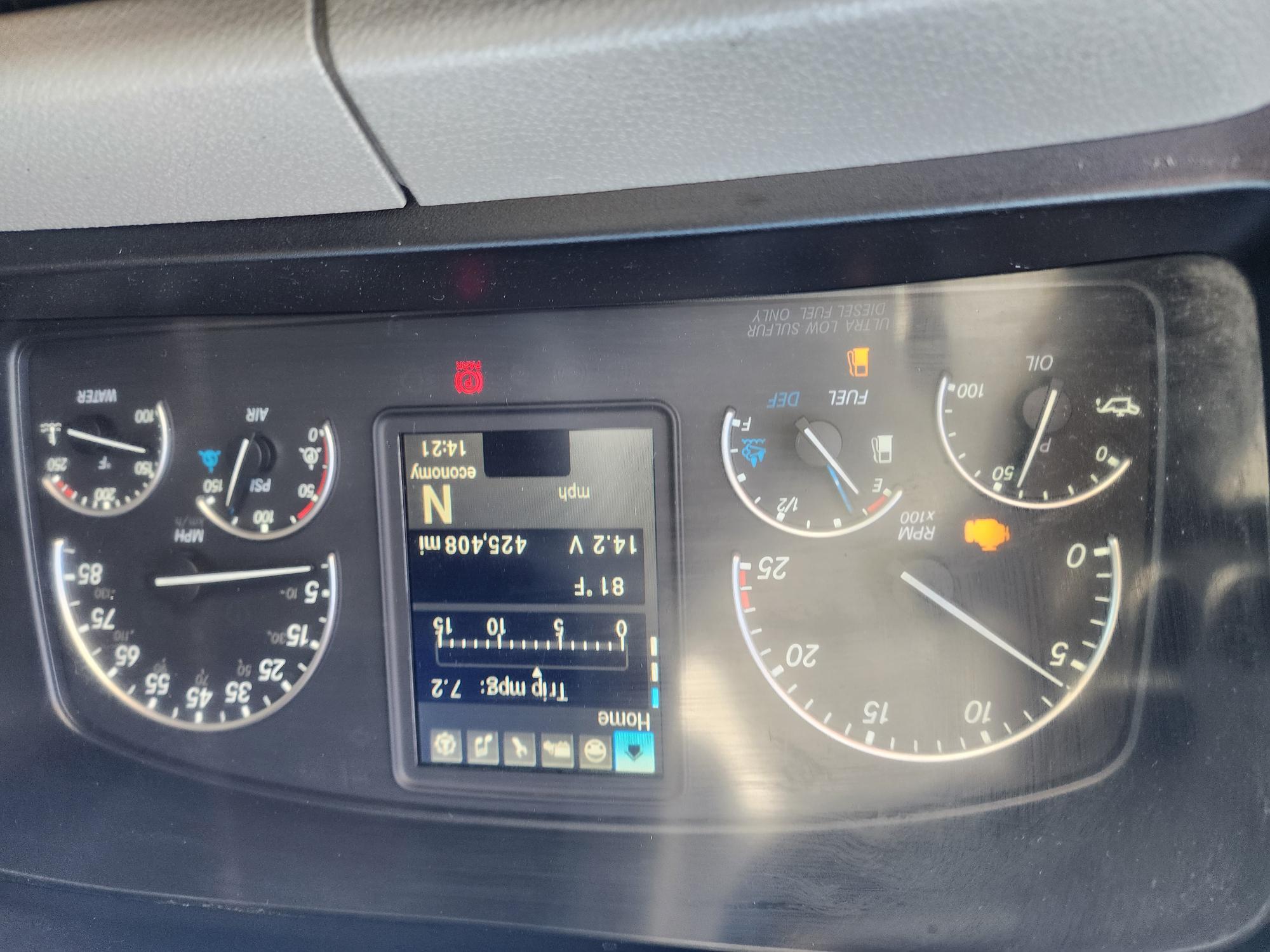 2020 FREIGHTLINER CASCADIA 126SLP - image 14