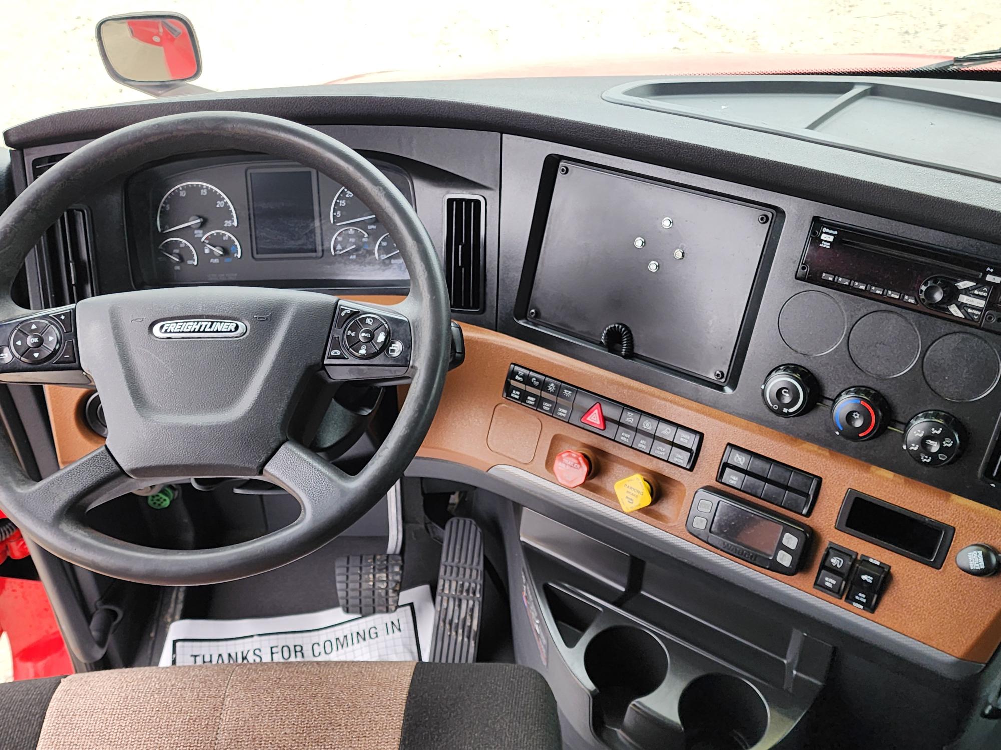 2020 FREIGHTLINER CASCADIA 126SLP - image 16