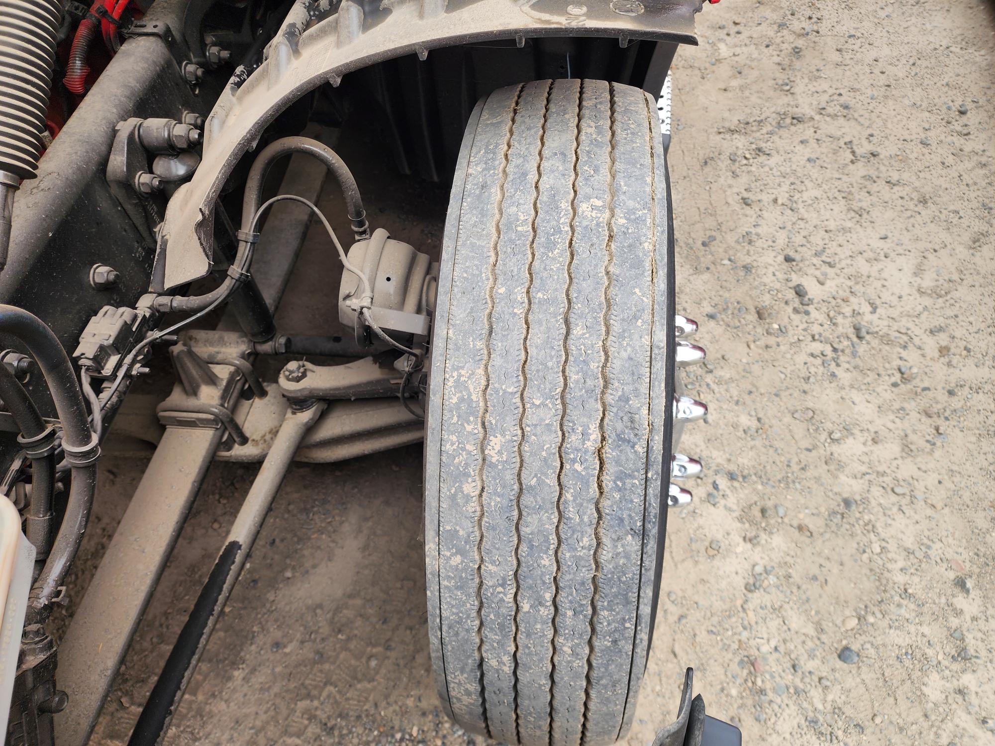 2020 FREIGHTLINER CASCADIA 126SLP - image 12