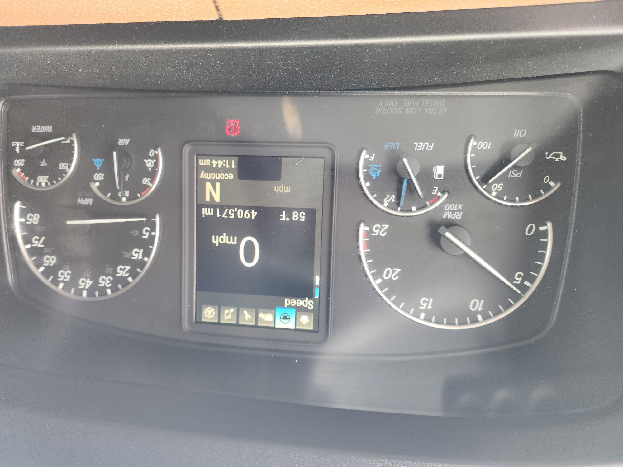 2020 FREIGHTLINER CASCADIA 126SLP - image 14