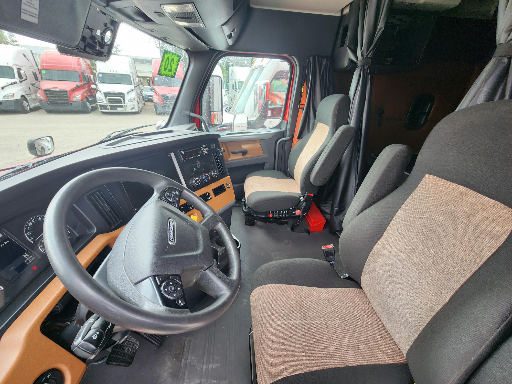 2020 FREIGHTLINER CASCADIA 126SLP - image 16