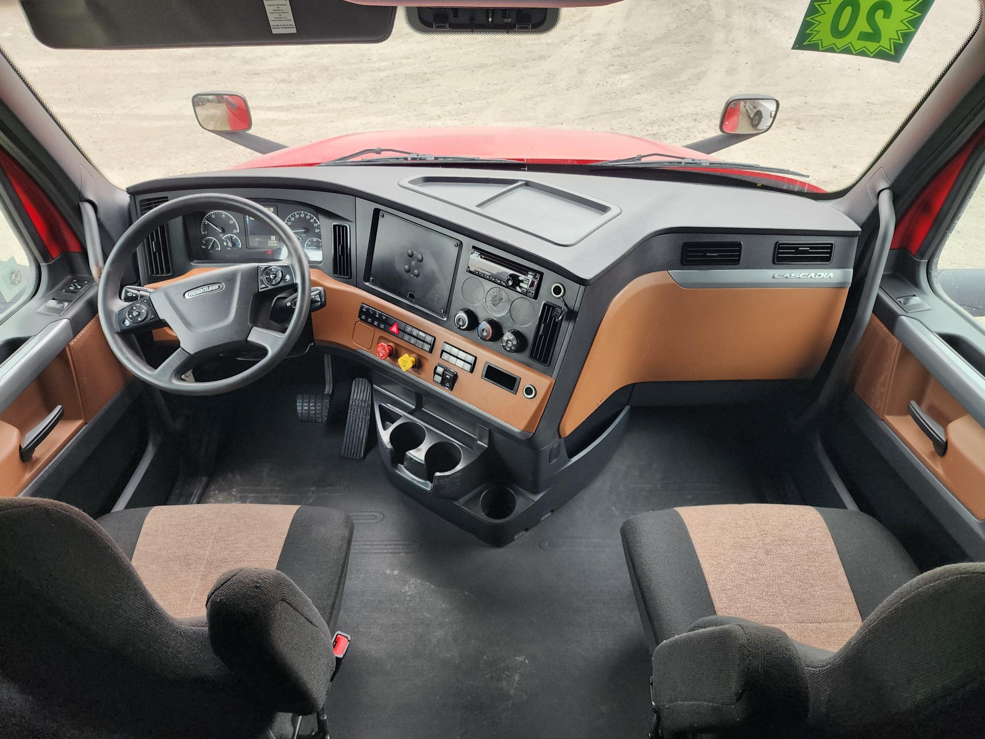2020 FREIGHTLINER CASCADIA 126SLP - image 20