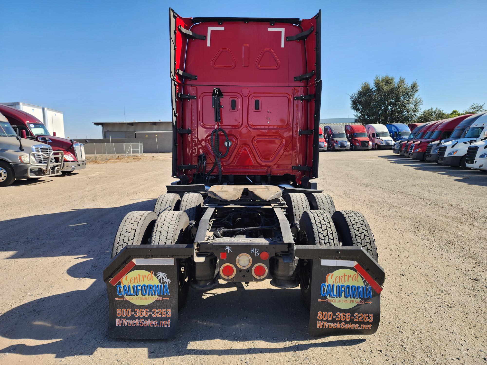 2020 FREIGHTLINER CASCADIA 126SLP - image 5