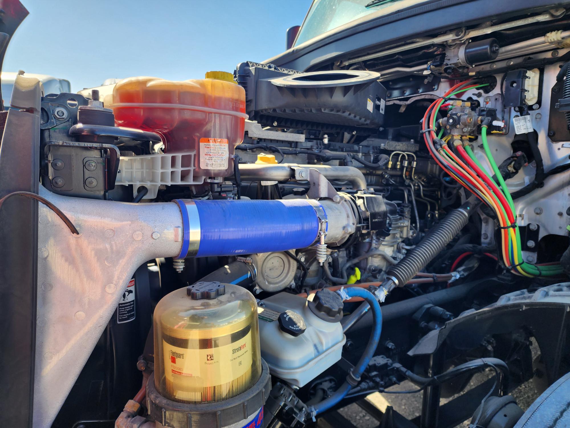 2020 FREIGHTLINER CASCADIA 126SLP - image 11