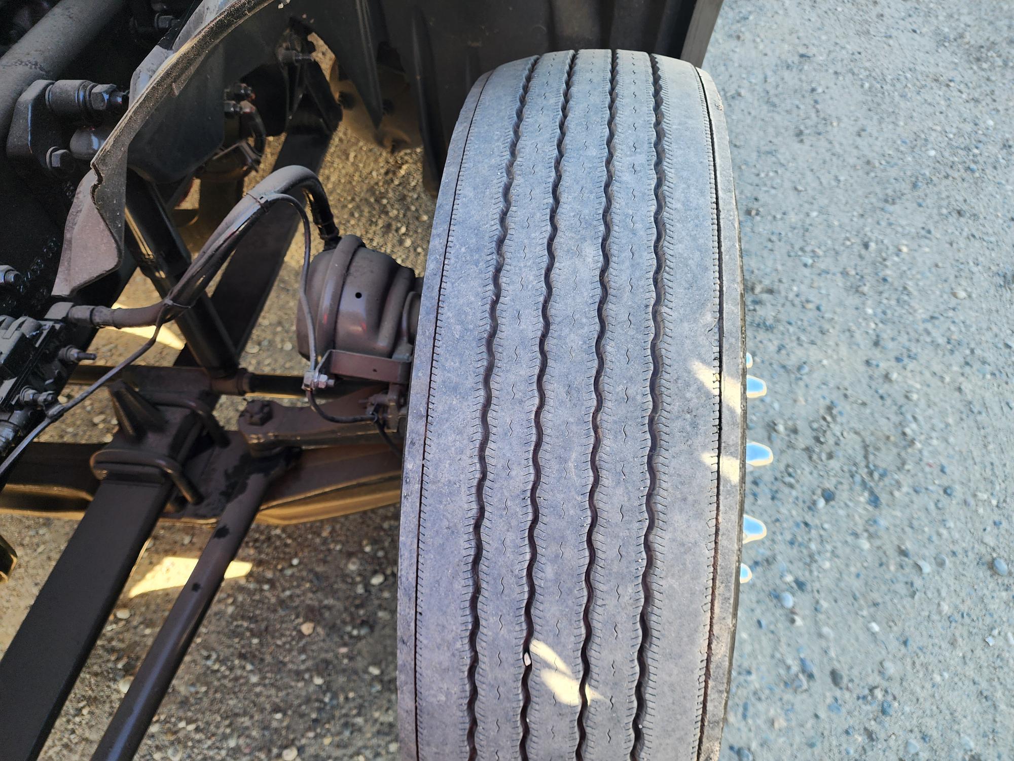 2020 FREIGHTLINER CASCADIA 126SLP - image 13