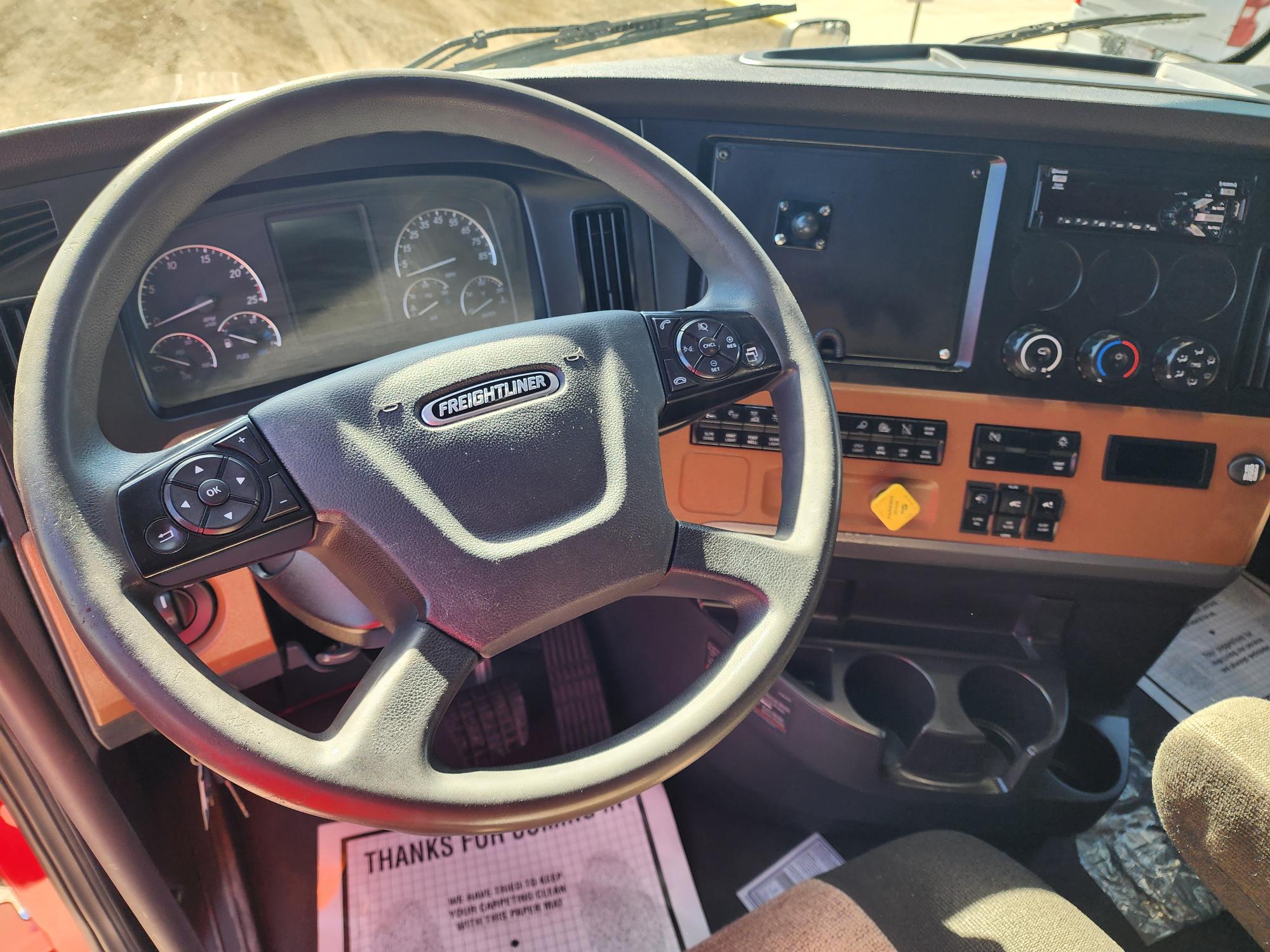 2020 FREIGHTLINER CASCADIA 126SLP - image 20