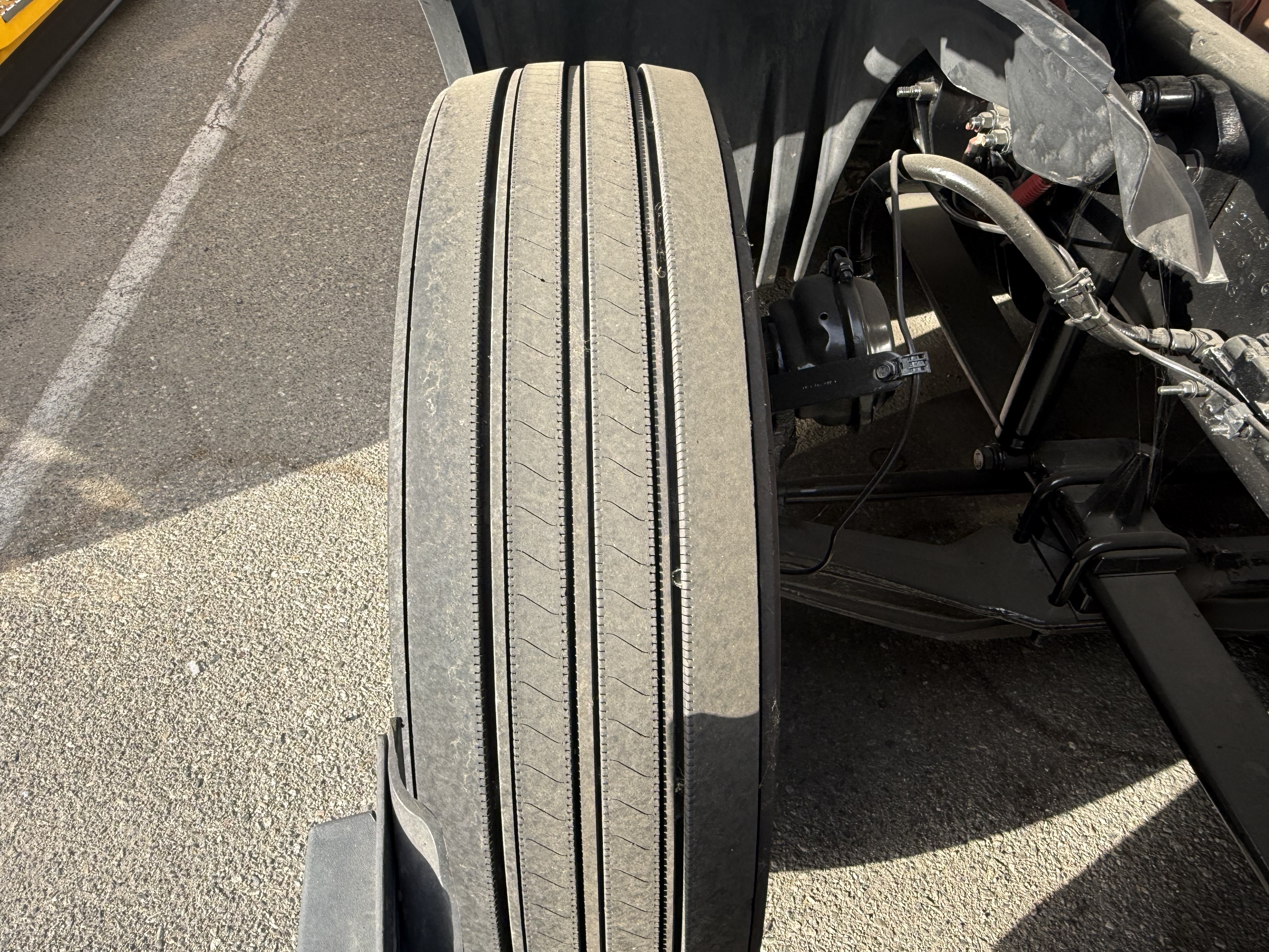 2023 FREIGHTLINER CASCADIA 126SLP - image 13