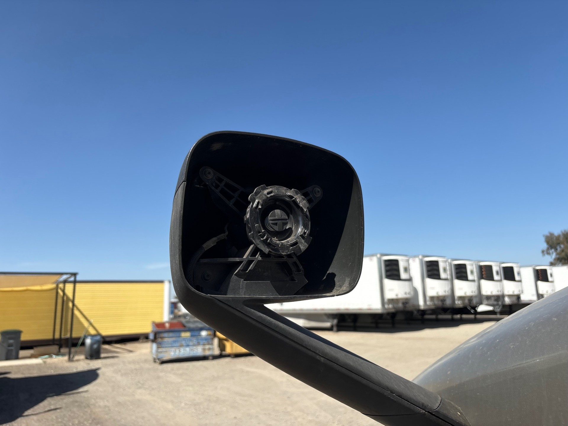 2019 FREIGHTLINER CASCADIA 126SLP - image 21