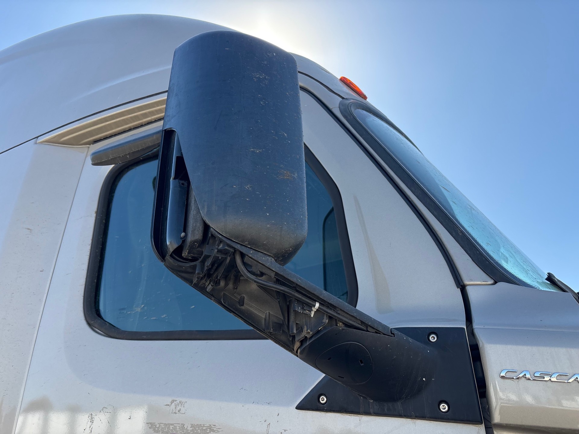 2019 FREIGHTLINER CASCADIA 126SLP - image 22
