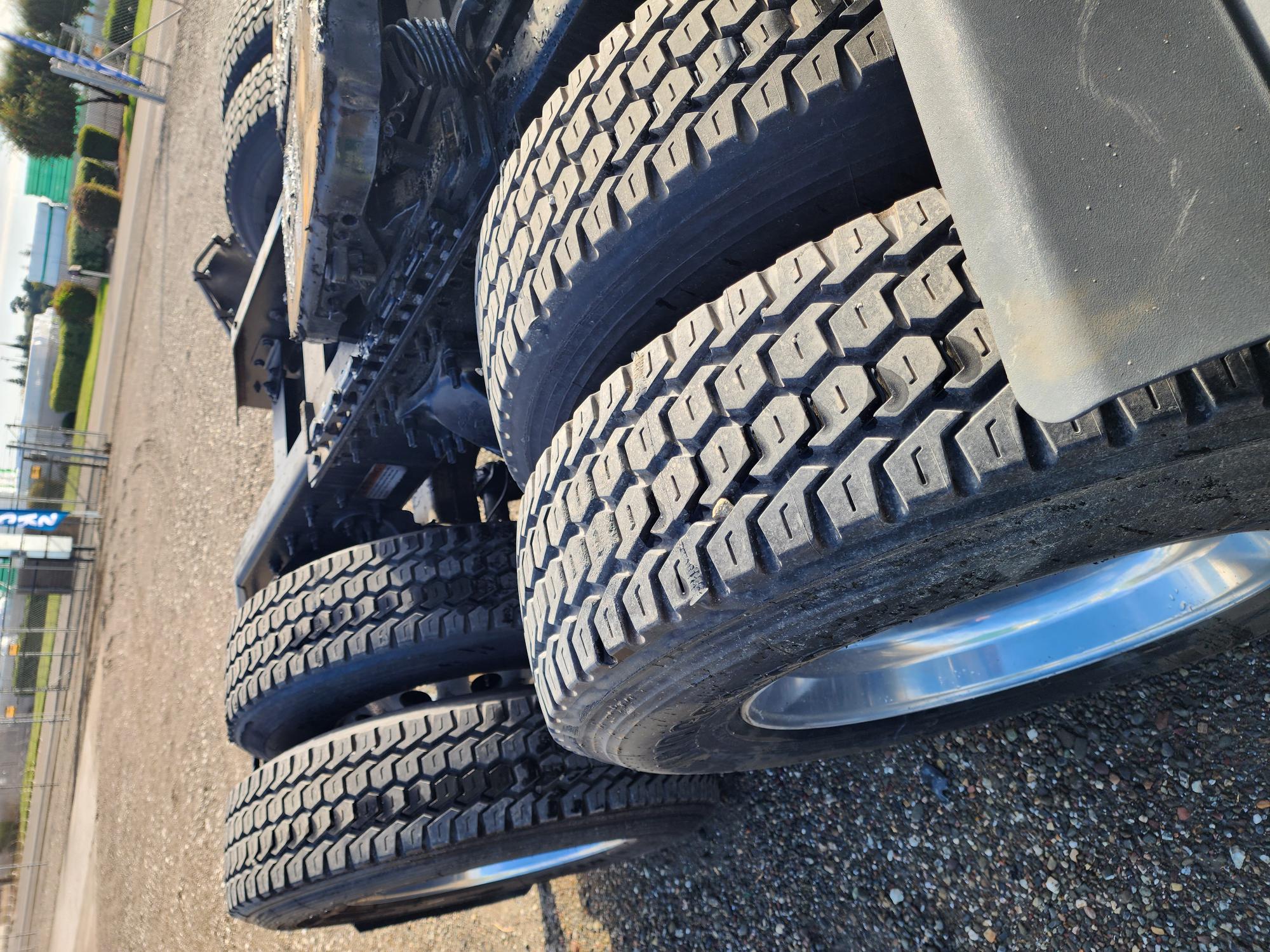 2020 FREIGHTLINER CASCADIA 126SLP - image 8