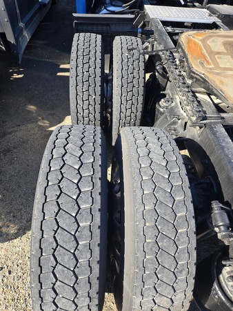 FREIGHTLINER CASCADIA 126SLP 2023