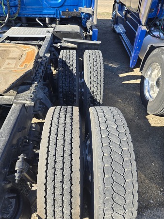 FREIGHTLINER CASCADIA 126SLP 2023