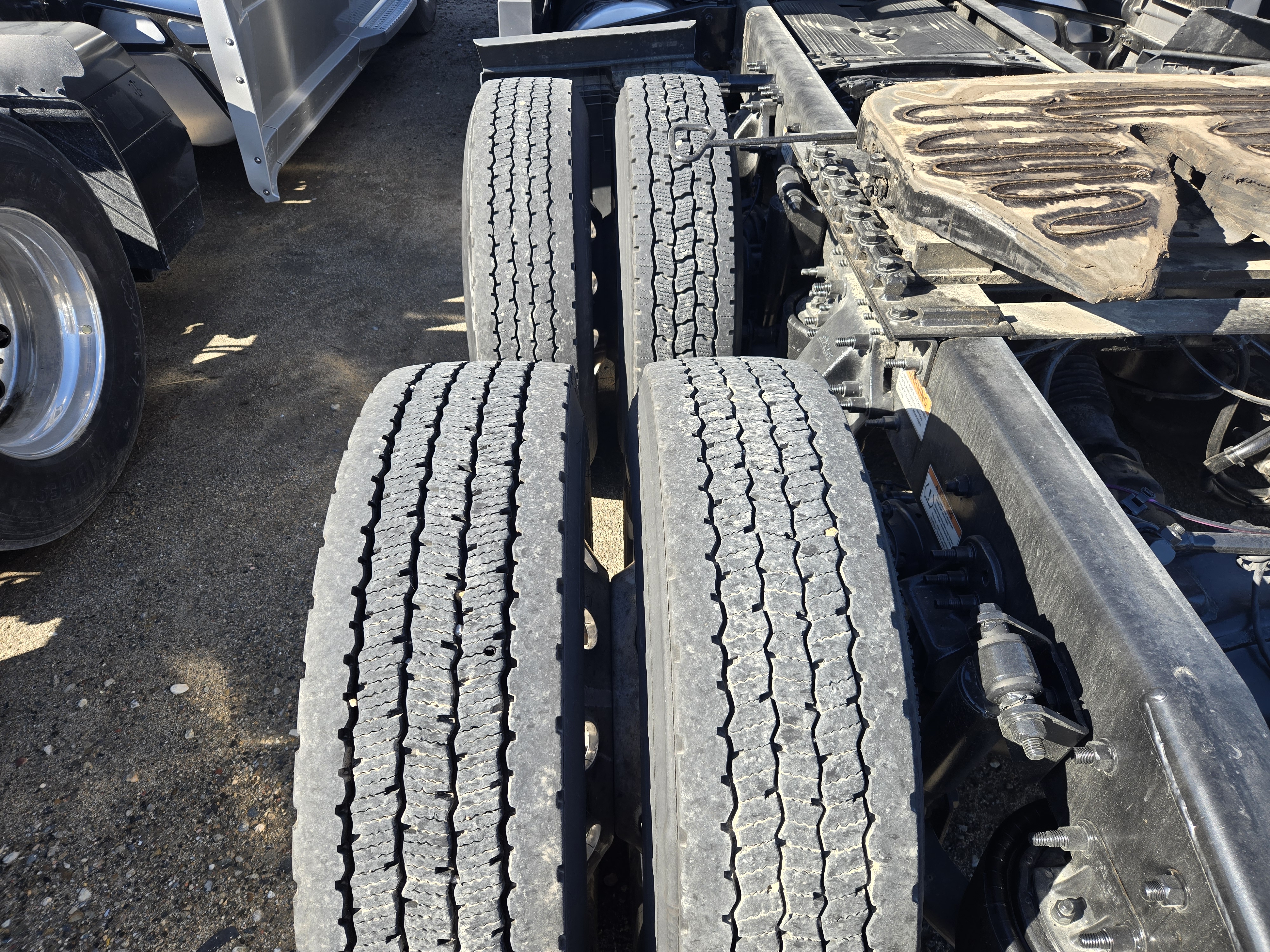 2021 FREIGHTLINER CASCADIA 126SLP - image 14