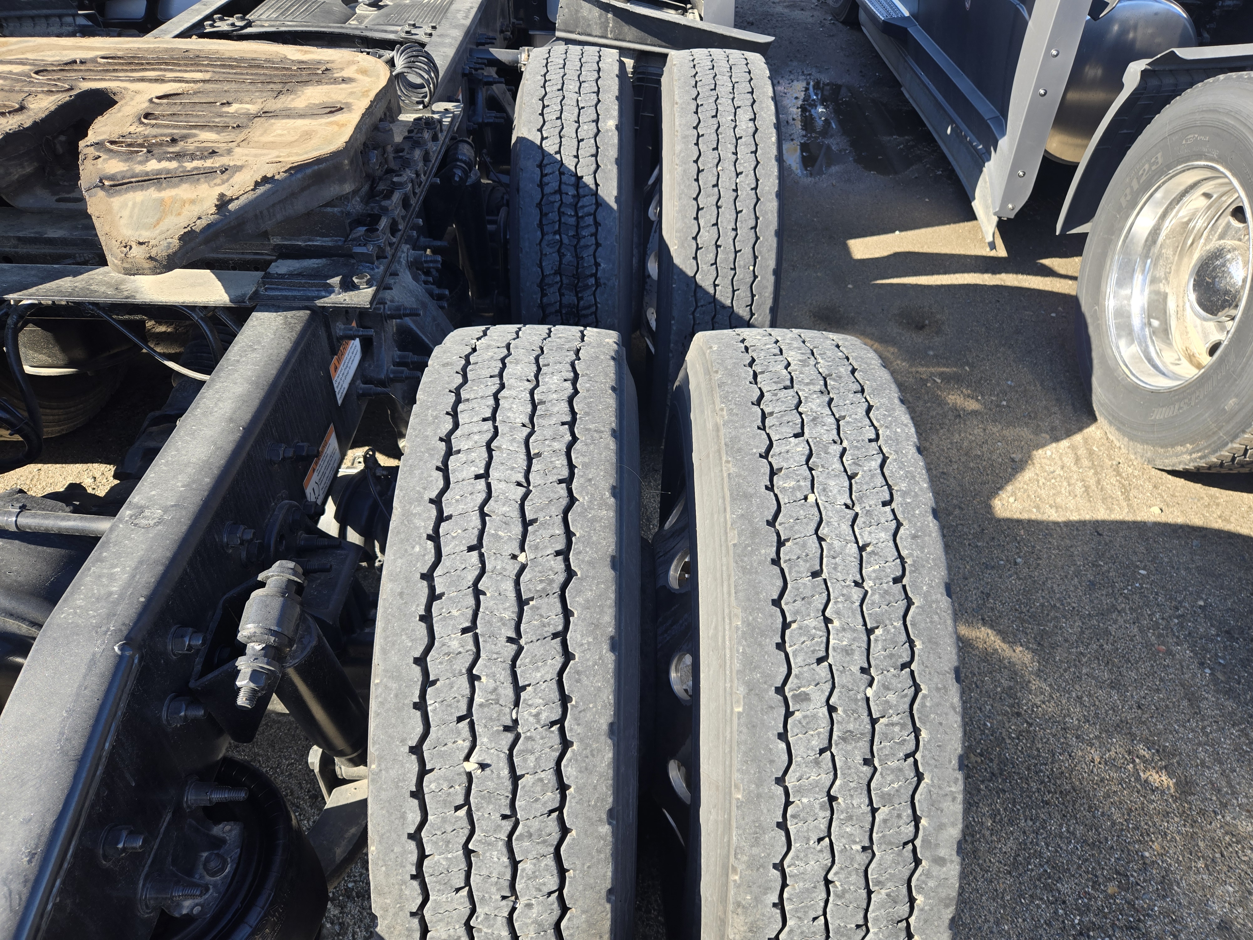 2021 FREIGHTLINER CASCADIA 126SLP - image 13