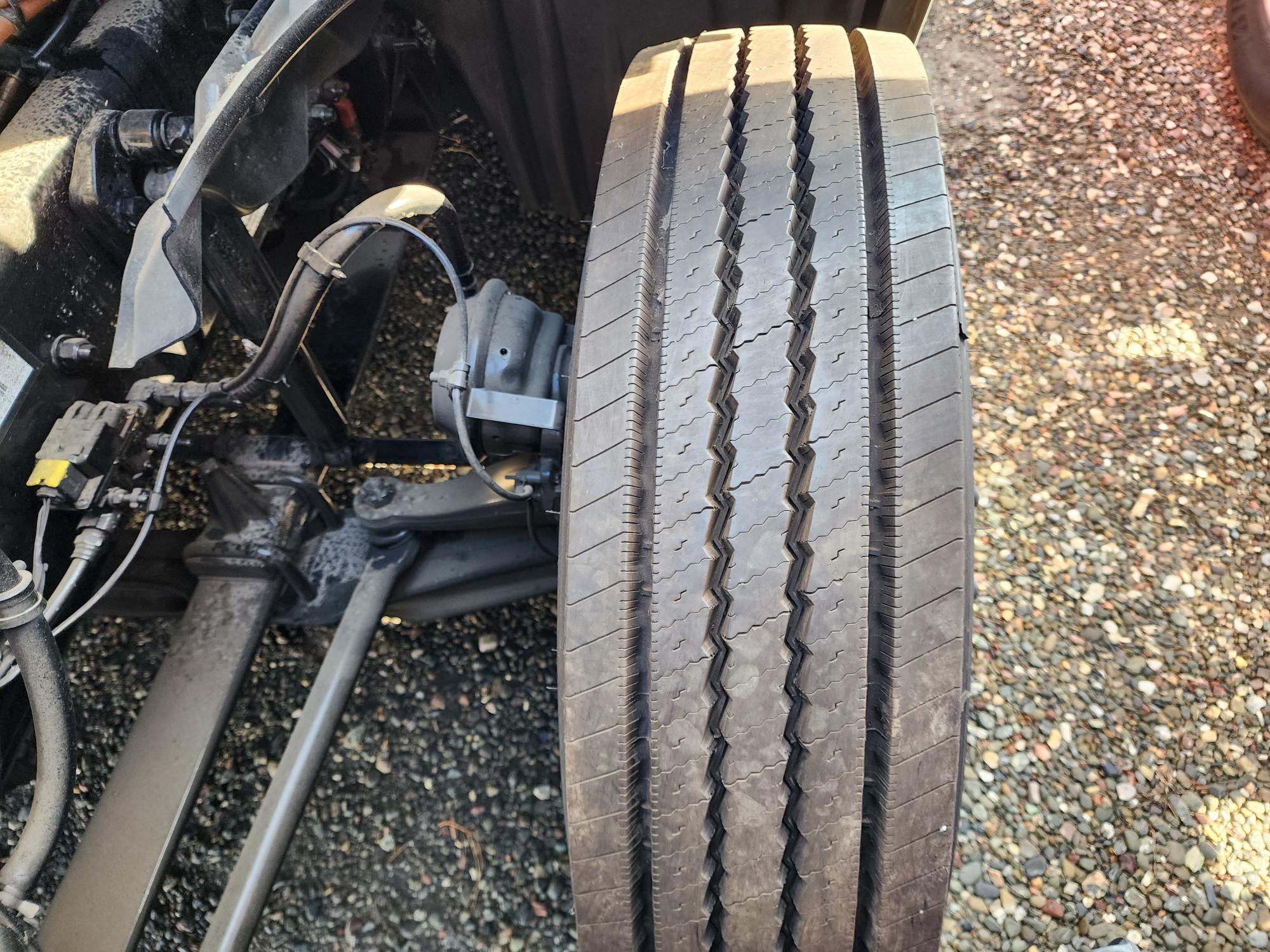 2023 FREIGHTLINER CASCADIA 126SLP - image 14