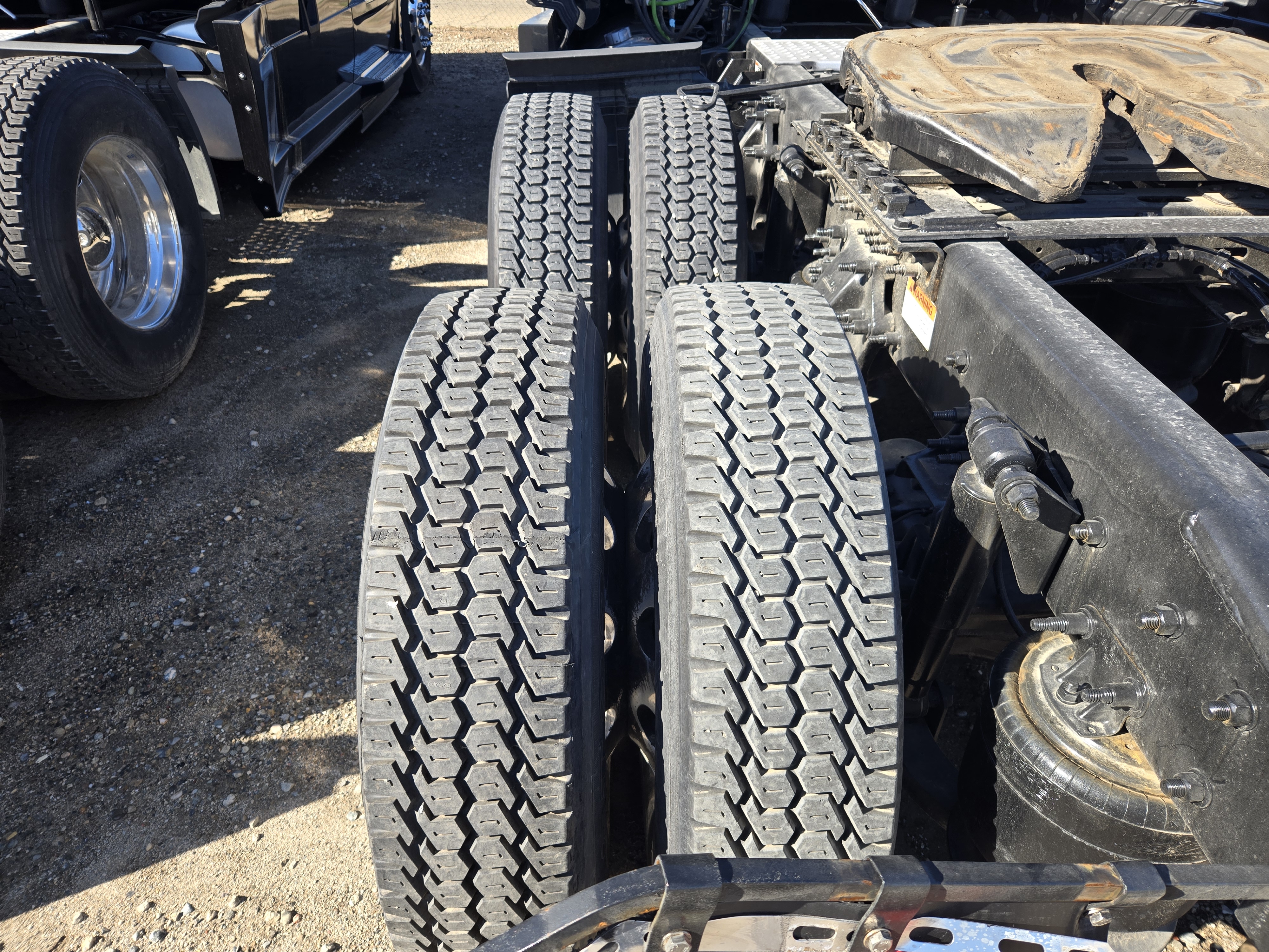 2022 FREIGHTLINER CASCADIA 126SLP - image 13