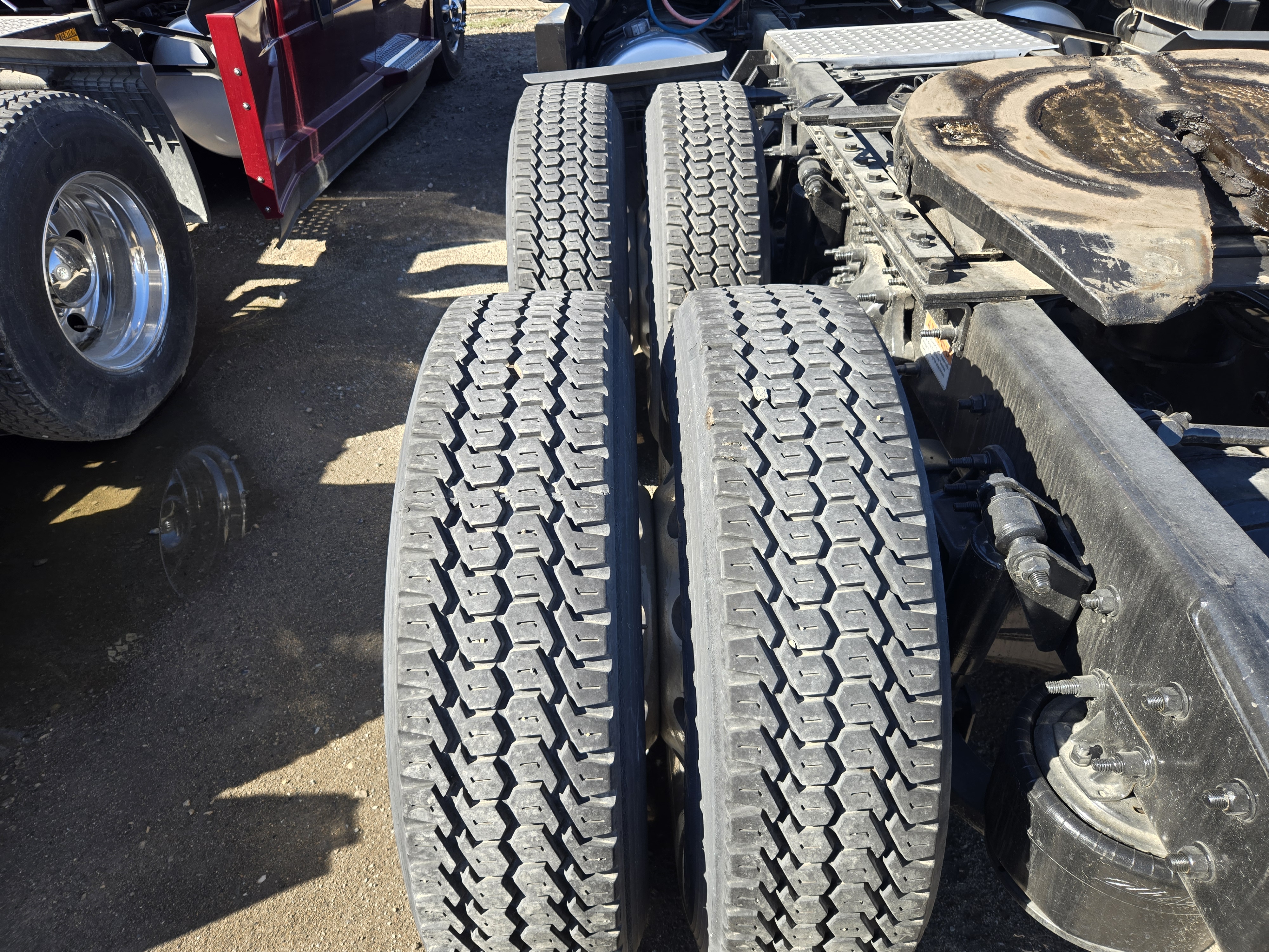 2020 FREIGHTLINER CASCADIA 126SLP - image 13