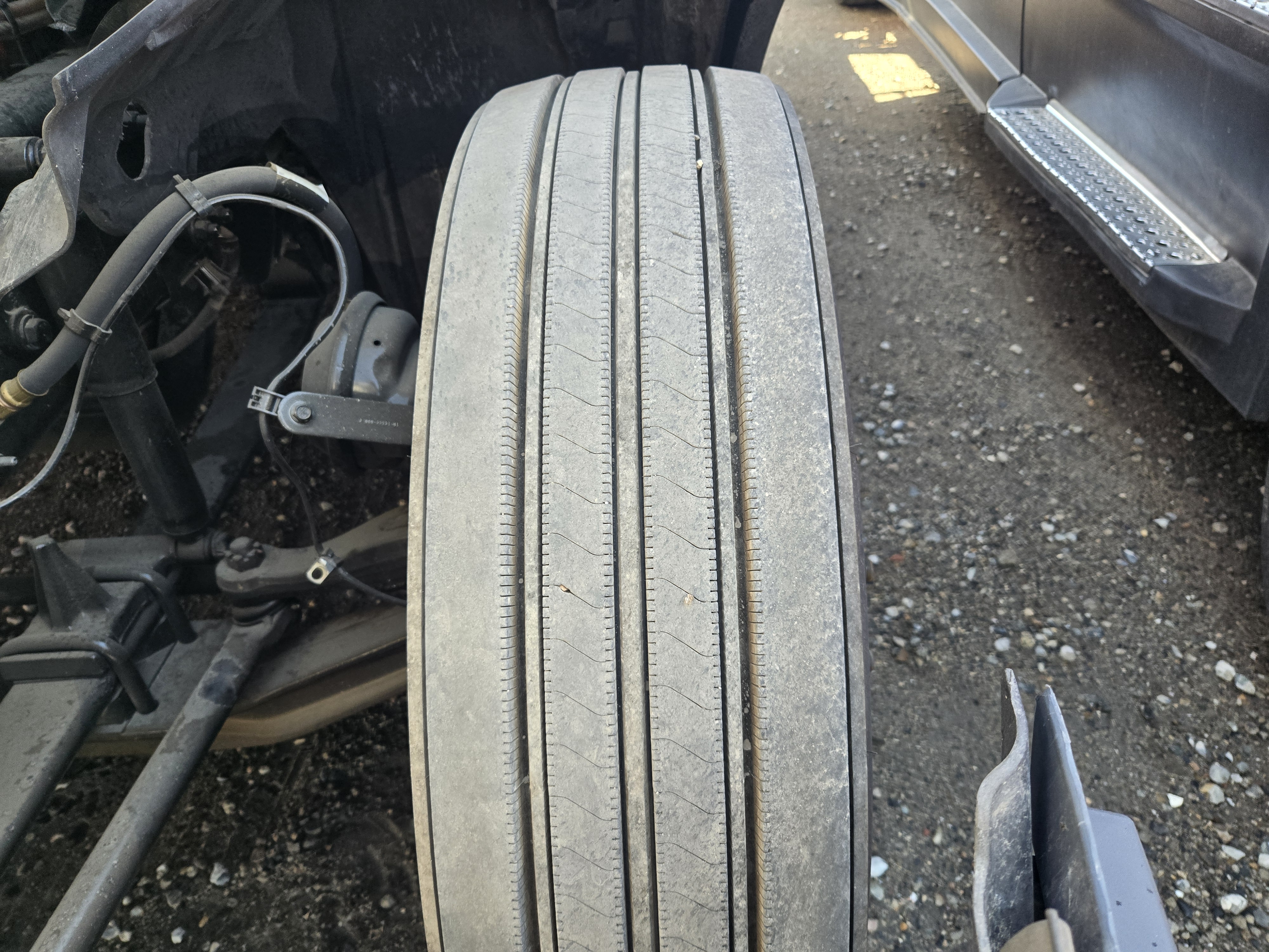 2023 FREIGHTLINER CASCADIA 126SLP - image 11