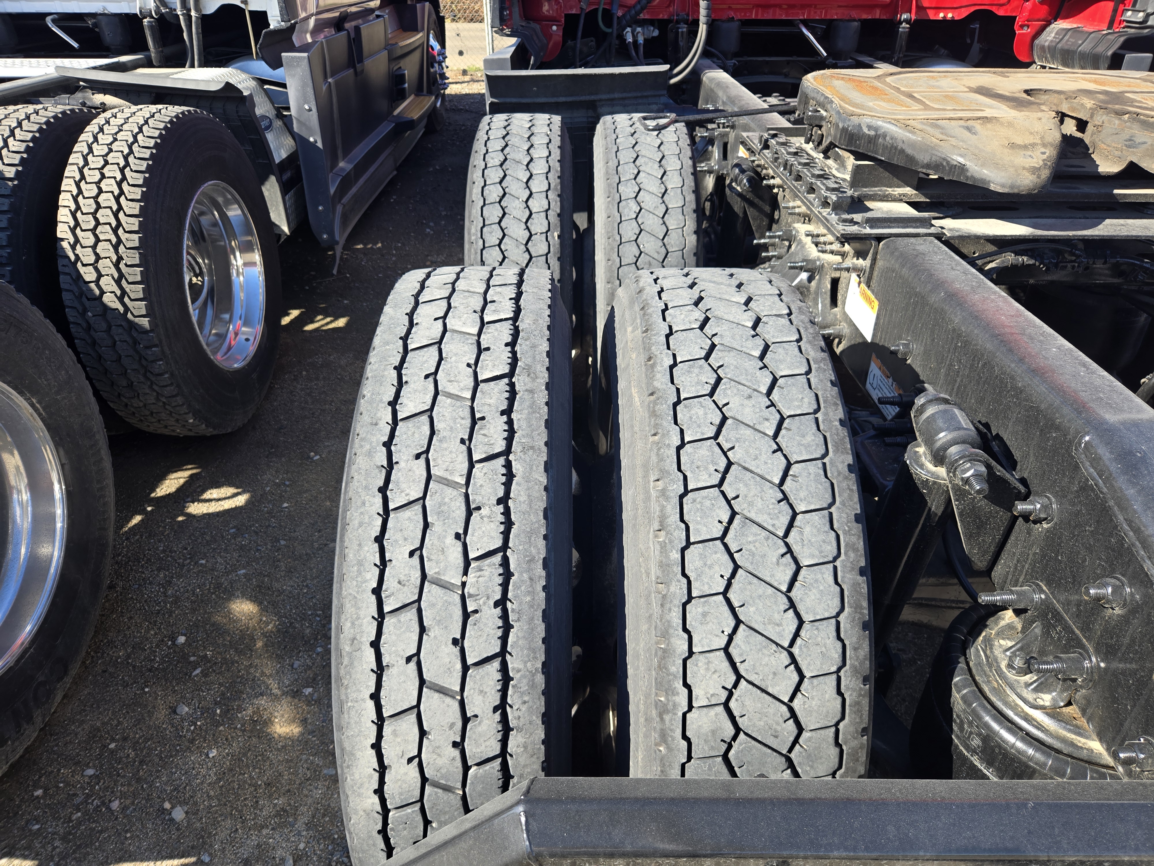 2020 FREIGHTLINER CASCADIA 126SLP - image 16