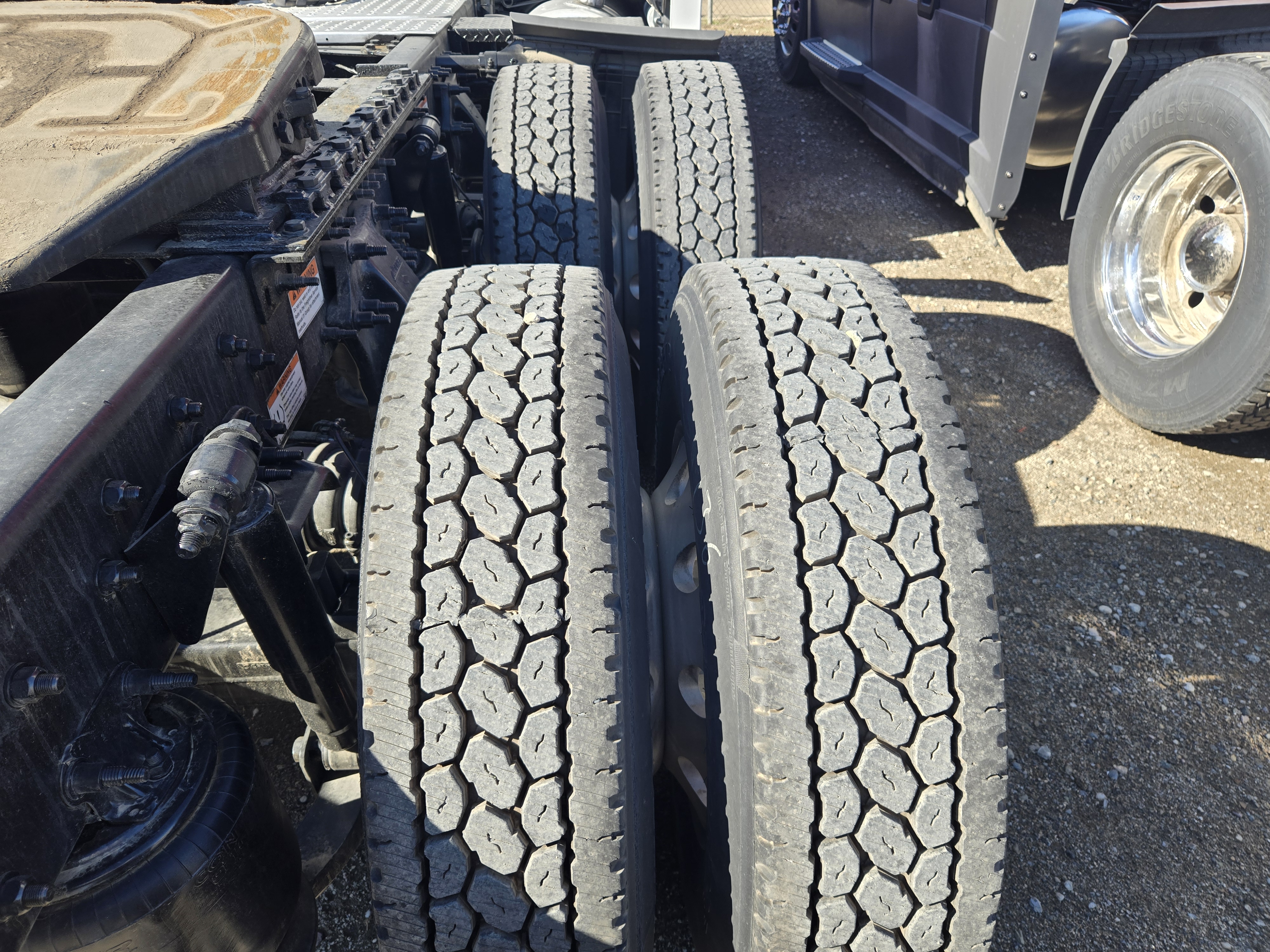 2022 FREIGHTLINER CASCADIA 126SLP - image 13