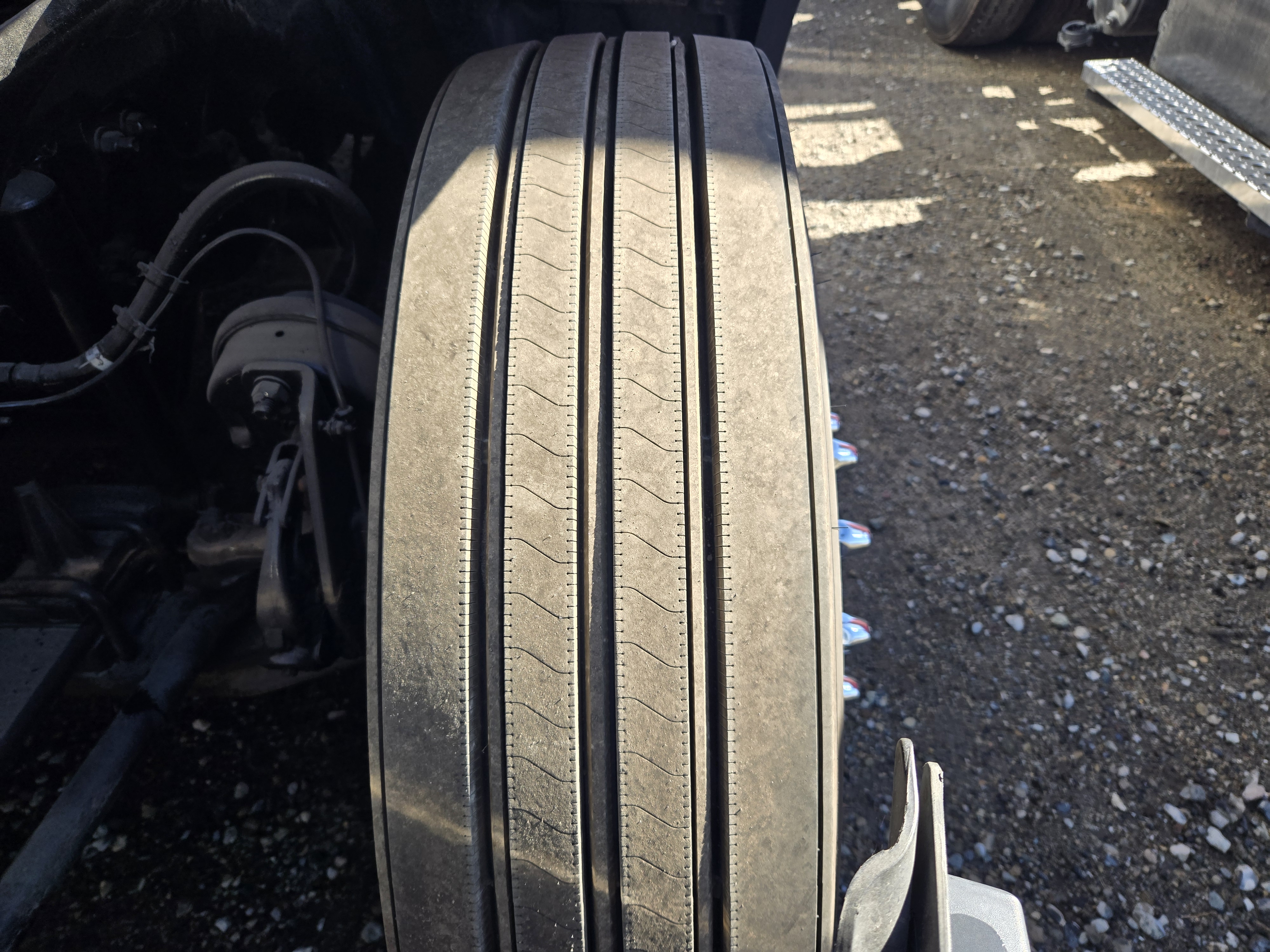 2021 FREIGHTLINER CASCADIA 116SLP - image 11