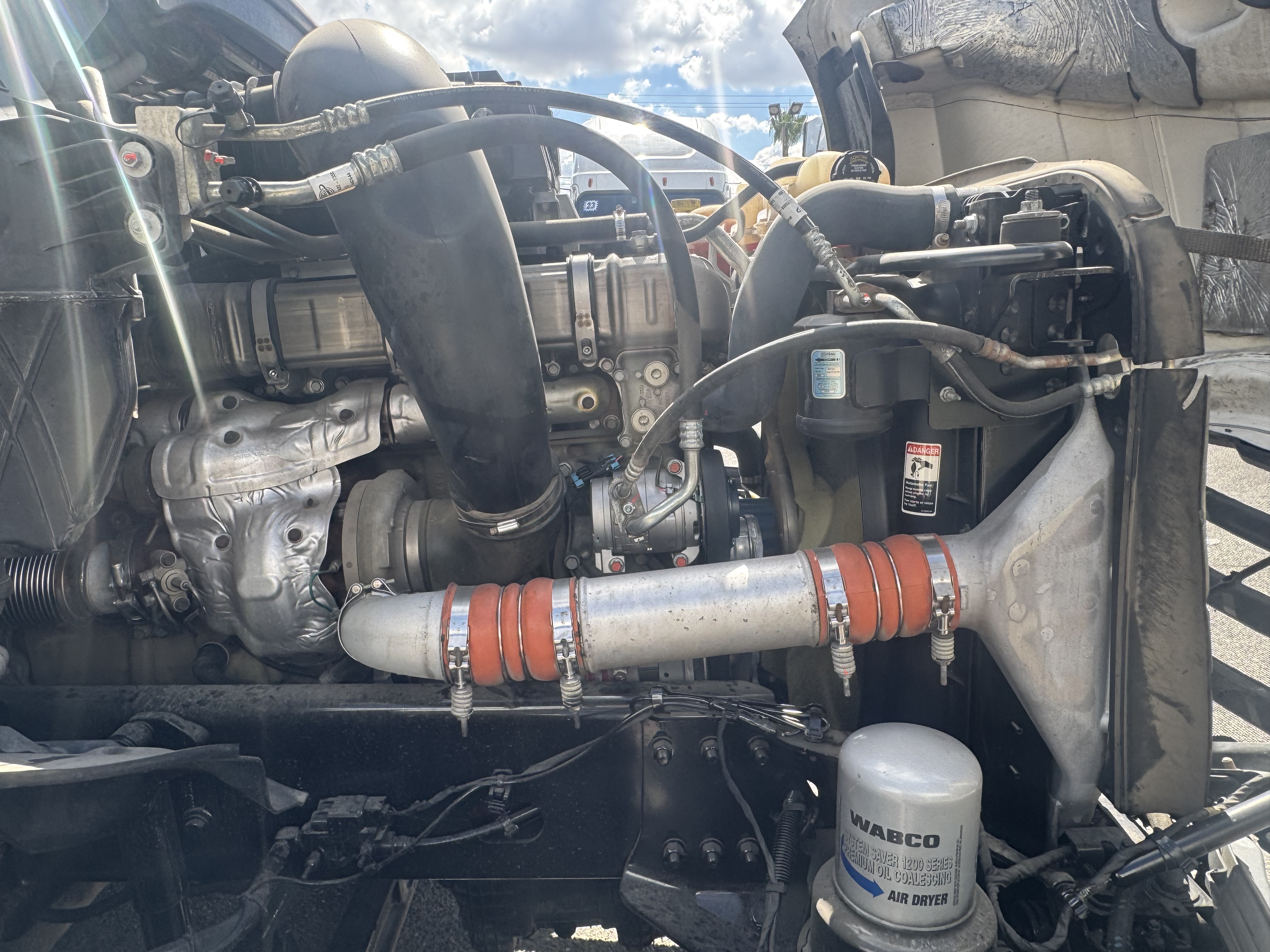 2021 FREIGHTLINER CASCADIA 126SLP - image 11