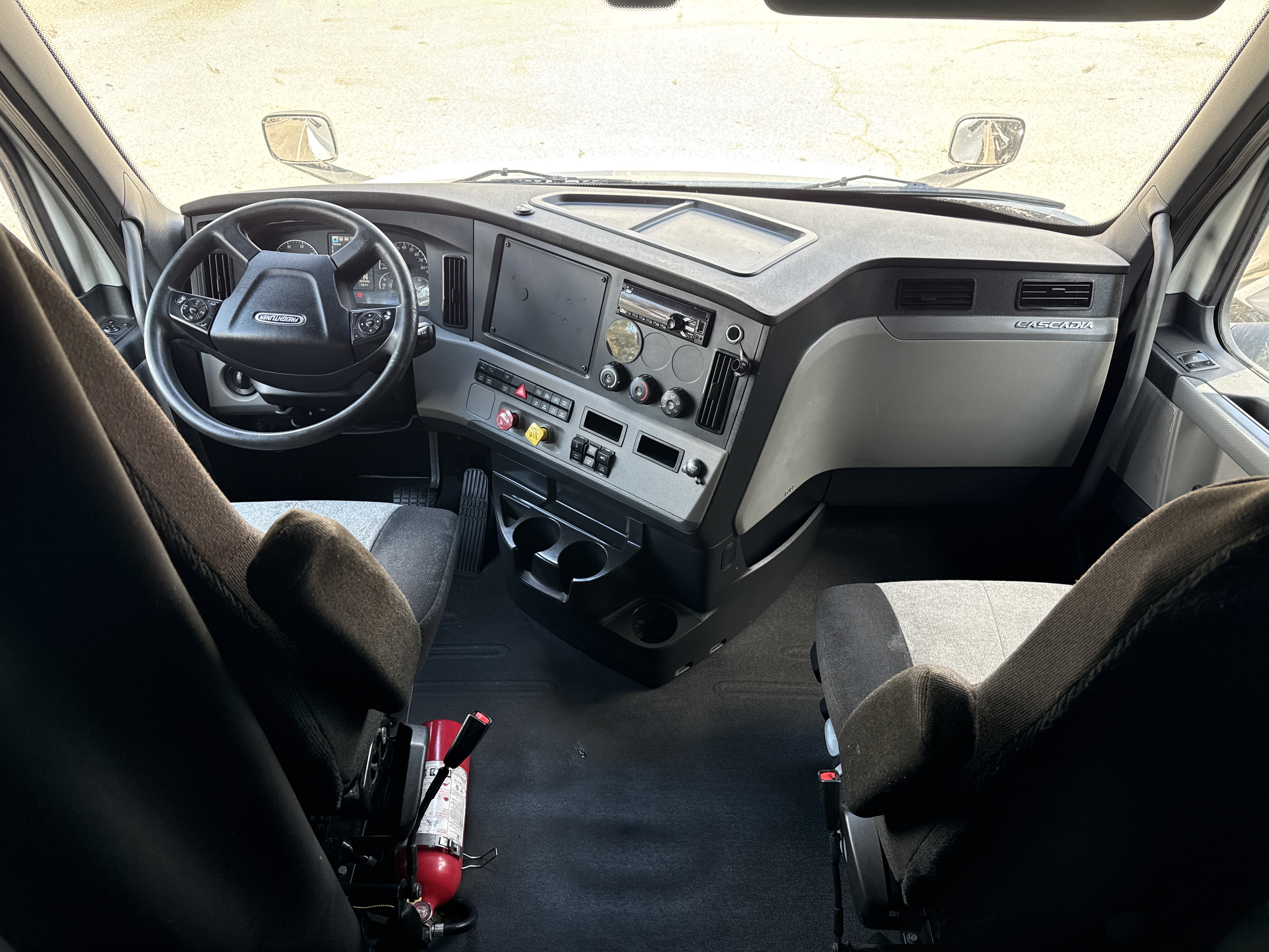 2020 FREIGHTLINER CASCADIA 126SLP - image 16