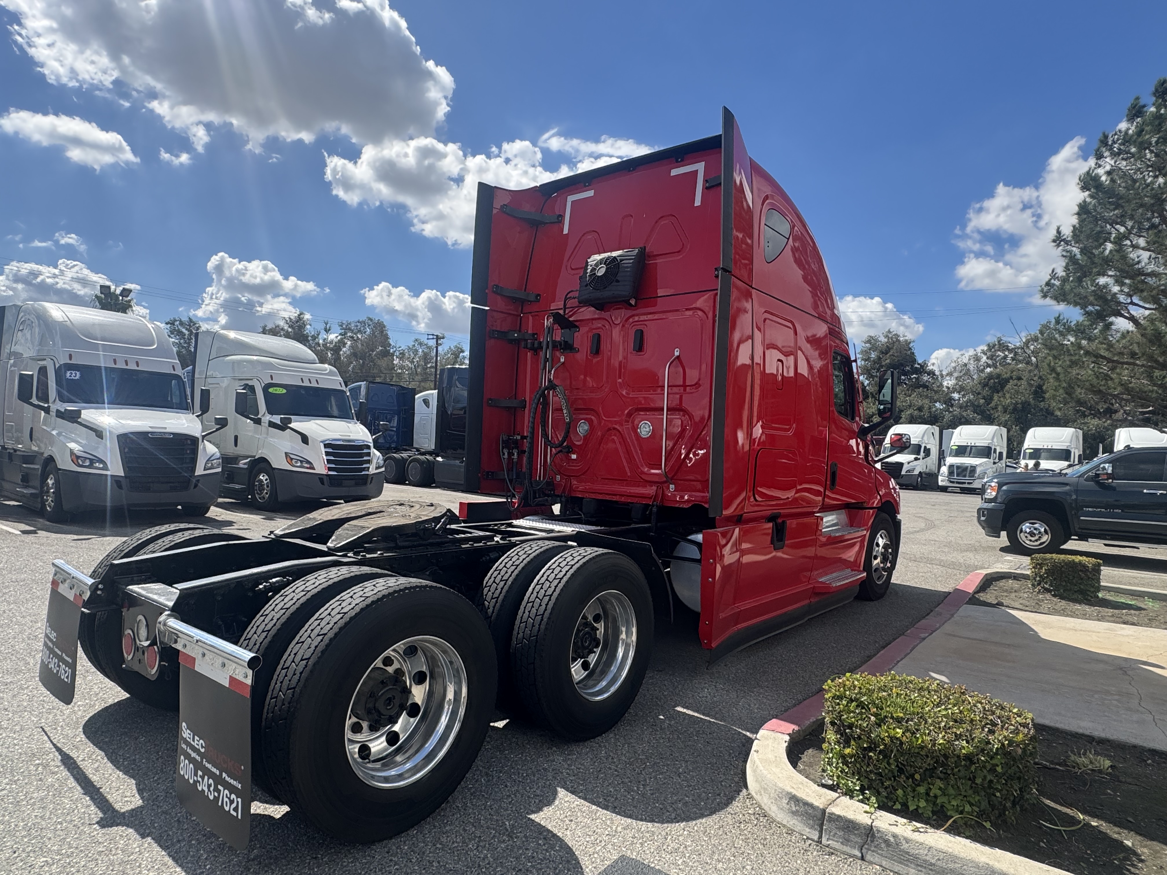 2021 FREIGHTLINER CASCADIA 126SLP - image 6