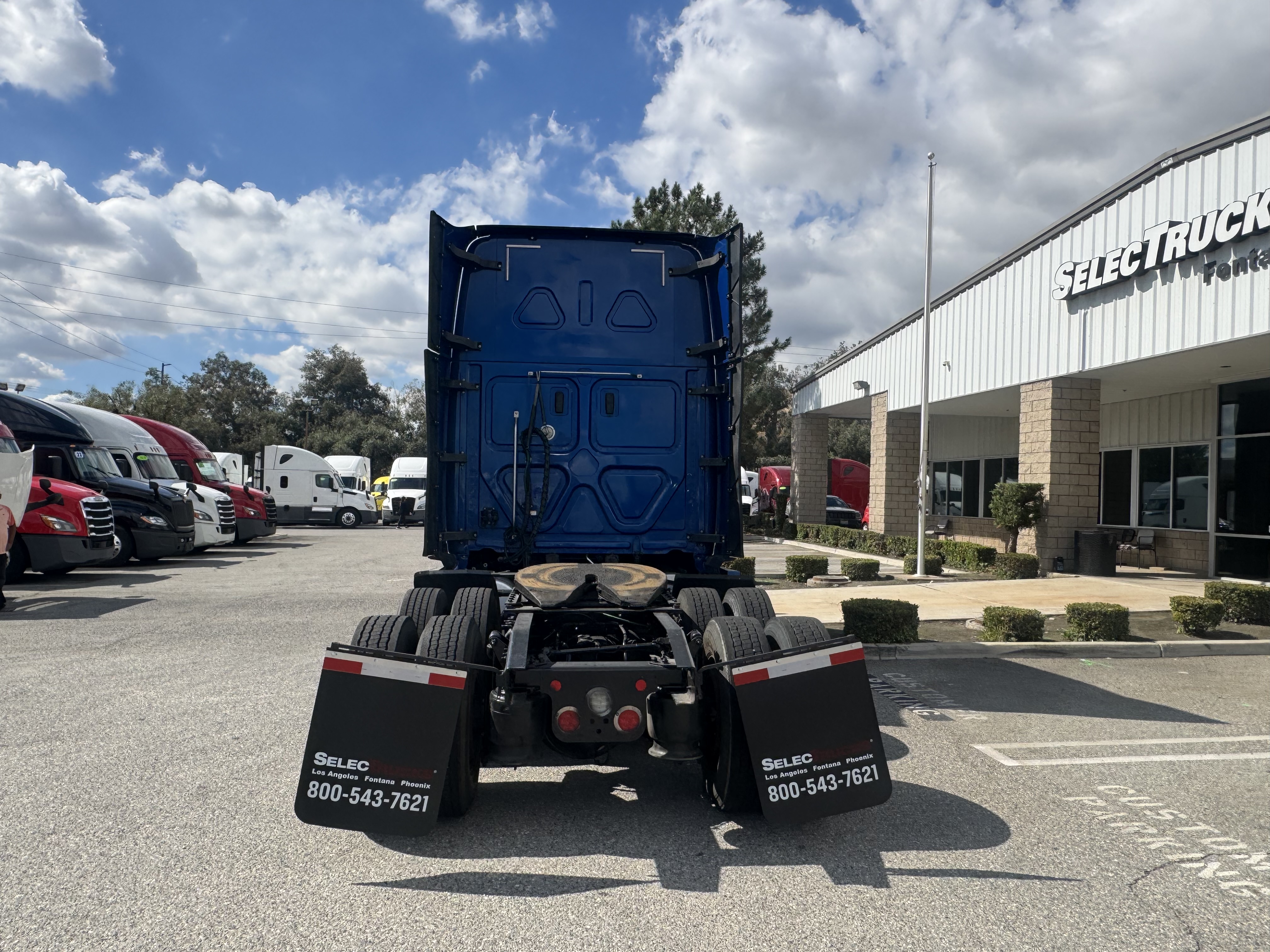 2020 FREIGHTLINER CASCADIA 126SLP - image 5
