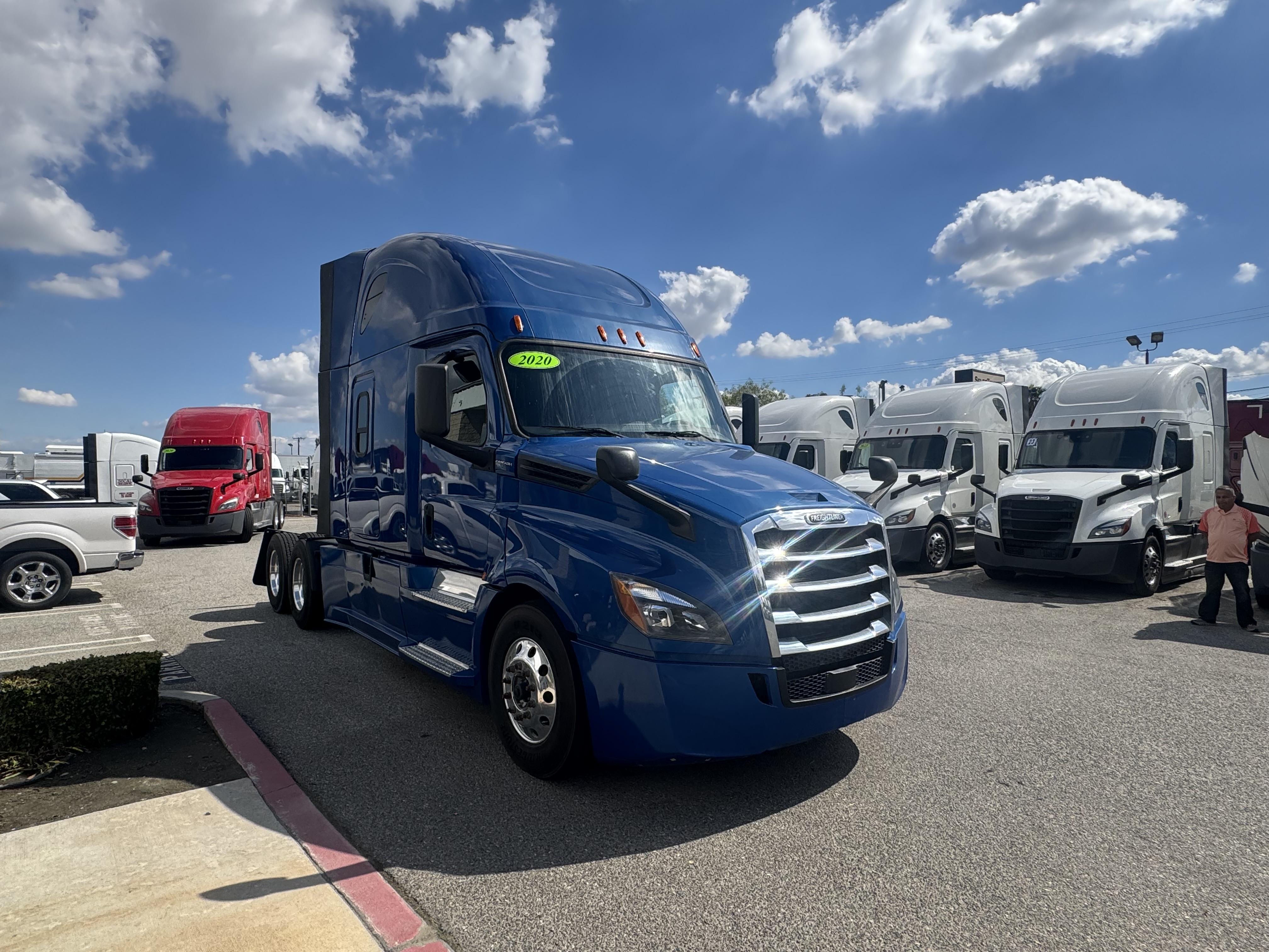 2020 FREIGHTLINER CASCADIA 126SLP - image 8