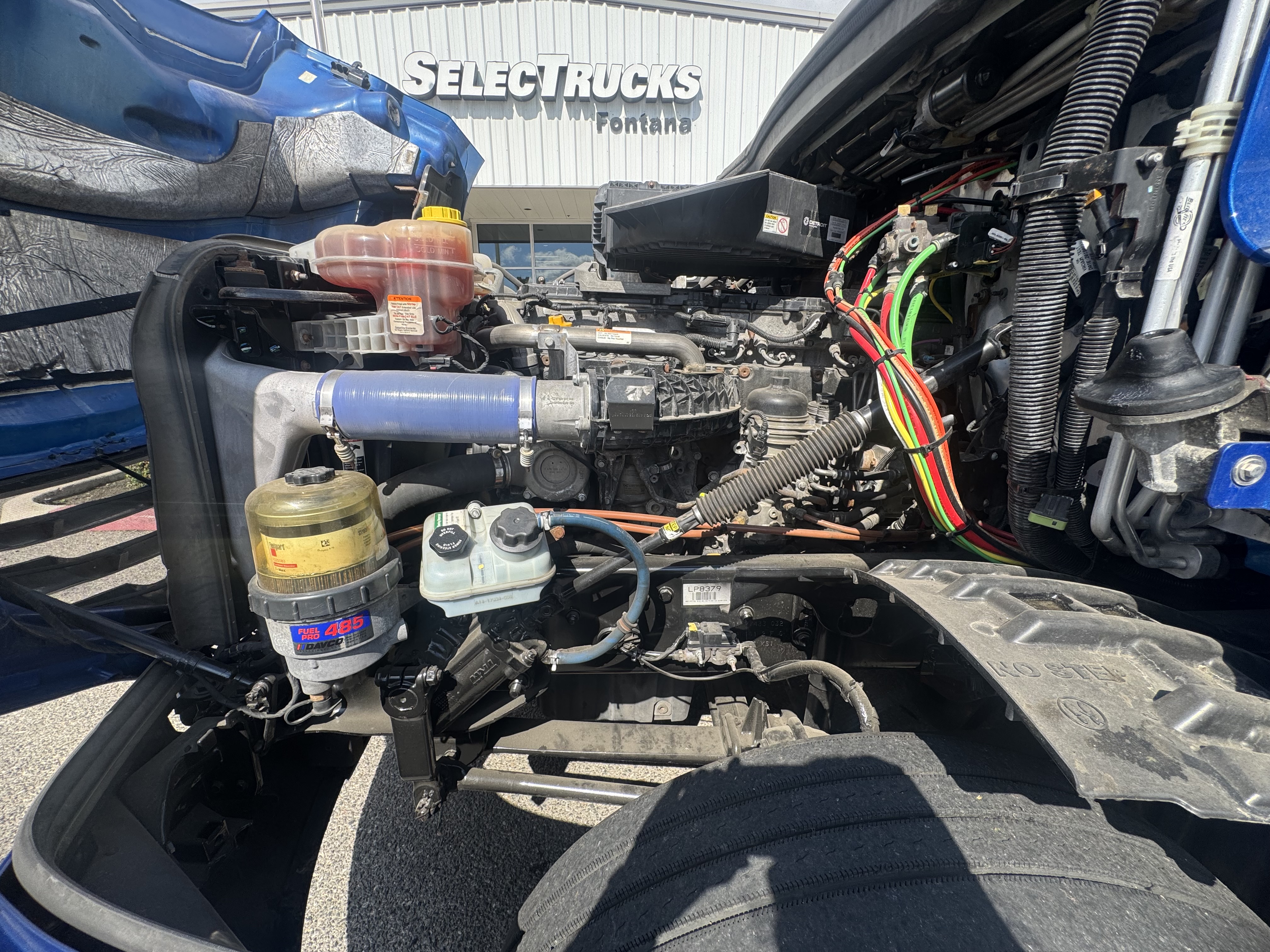 2020 FREIGHTLINER CASCADIA 126SLP - image 9