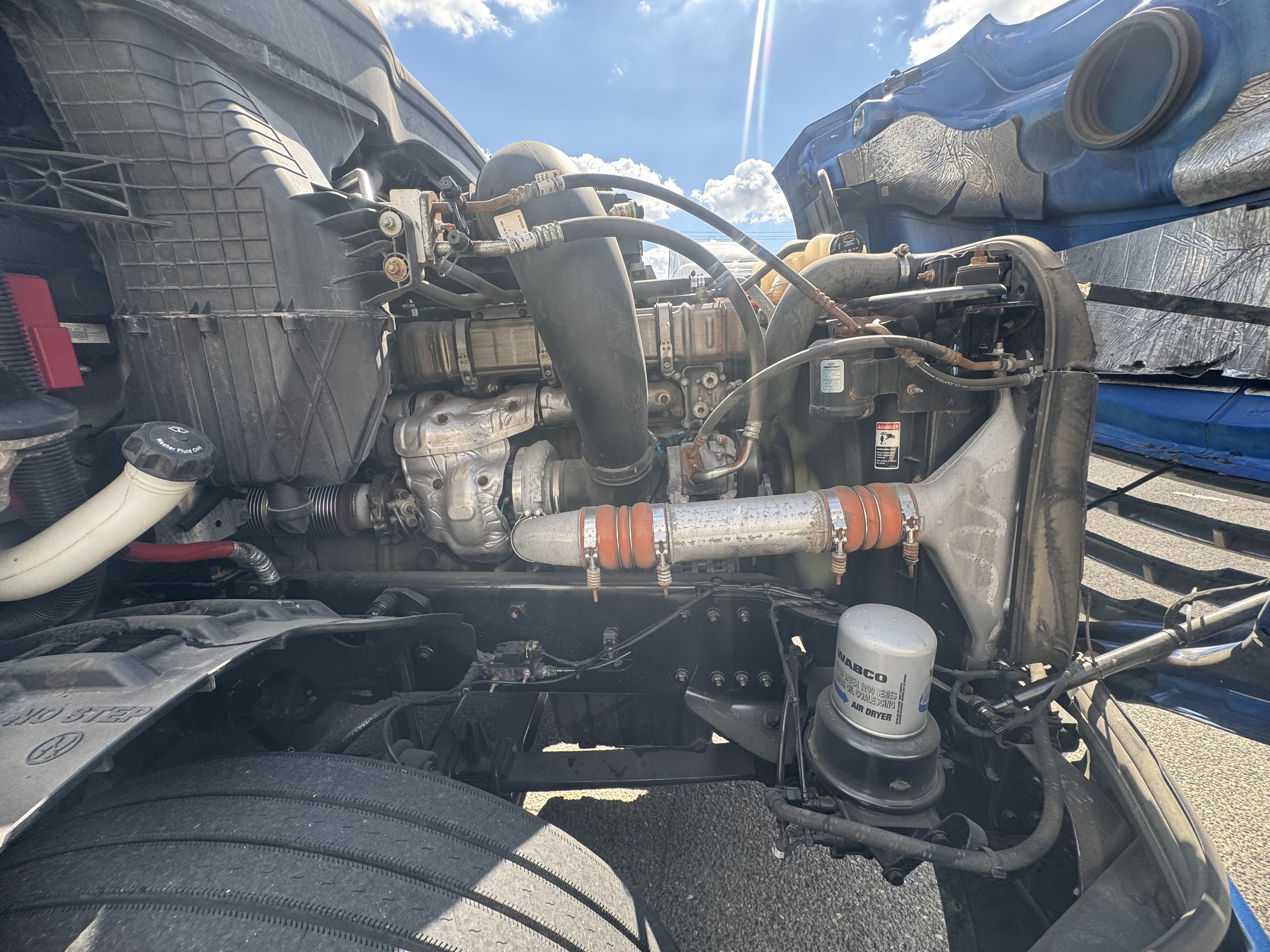 2020 FREIGHTLINER CASCADIA 126SLP - image 10