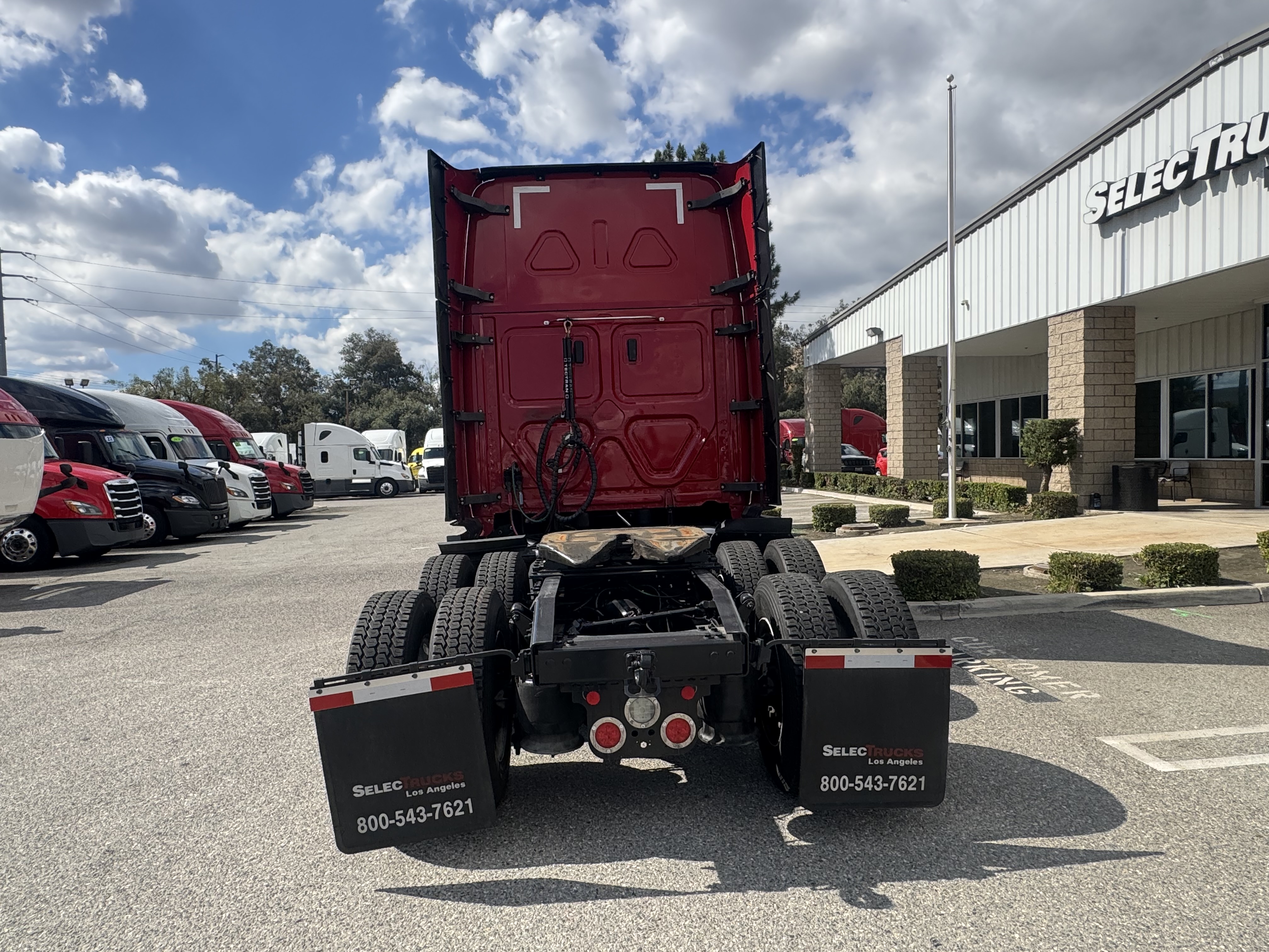 2020 FREIGHTLINER CASCADIA 126SLP - image 5