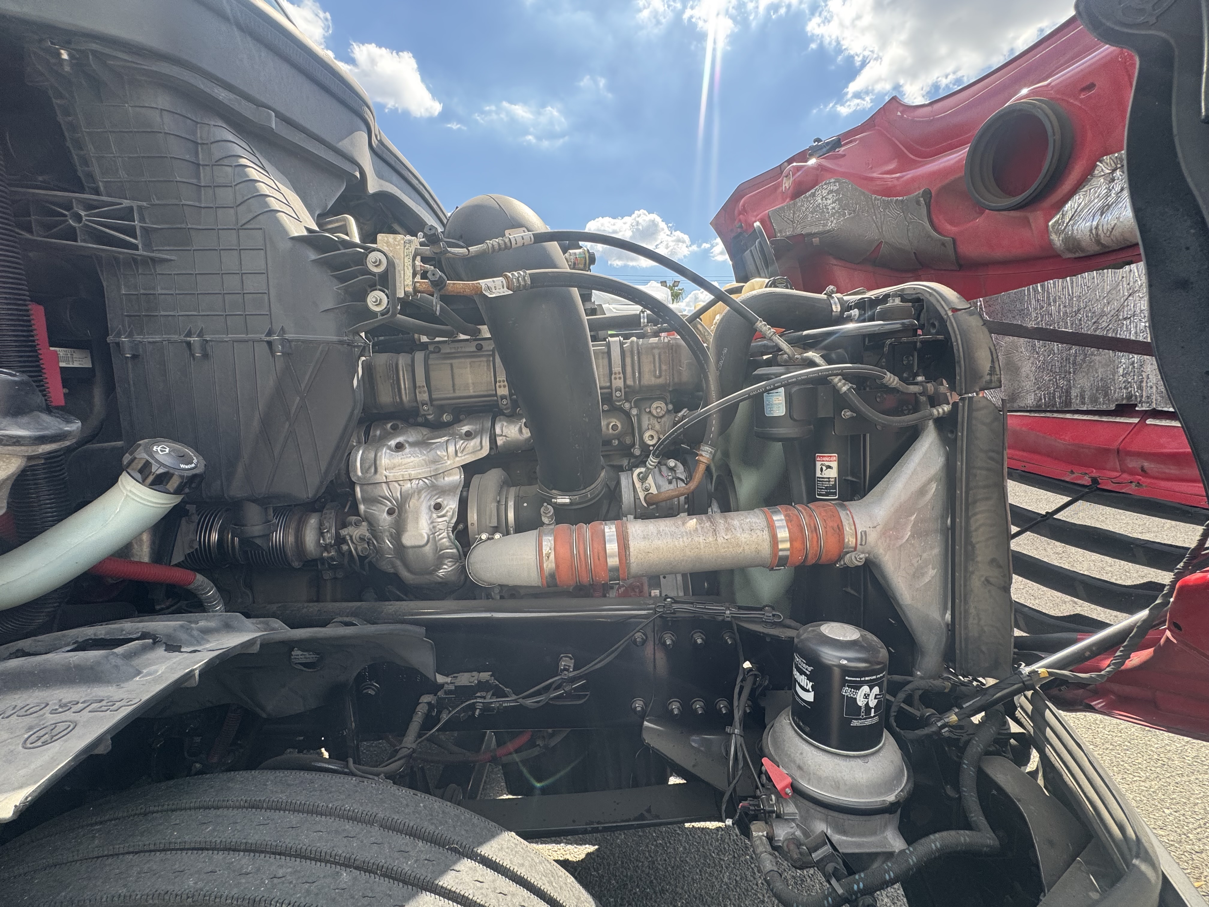 2020 FREIGHTLINER CASCADIA 126SLP - image 10