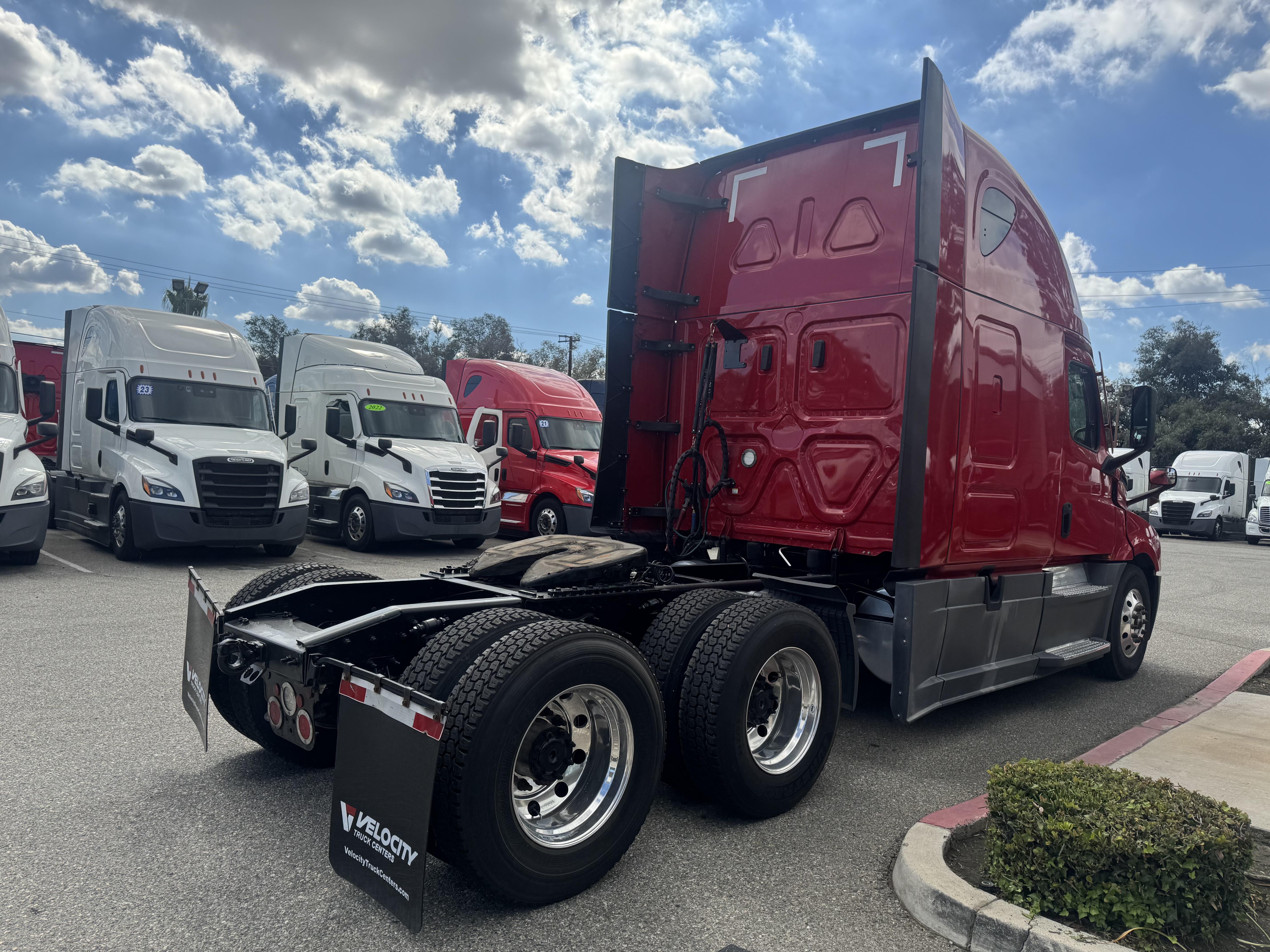 2021 FREIGHTLINER CASCADIA 126SLP - image 6