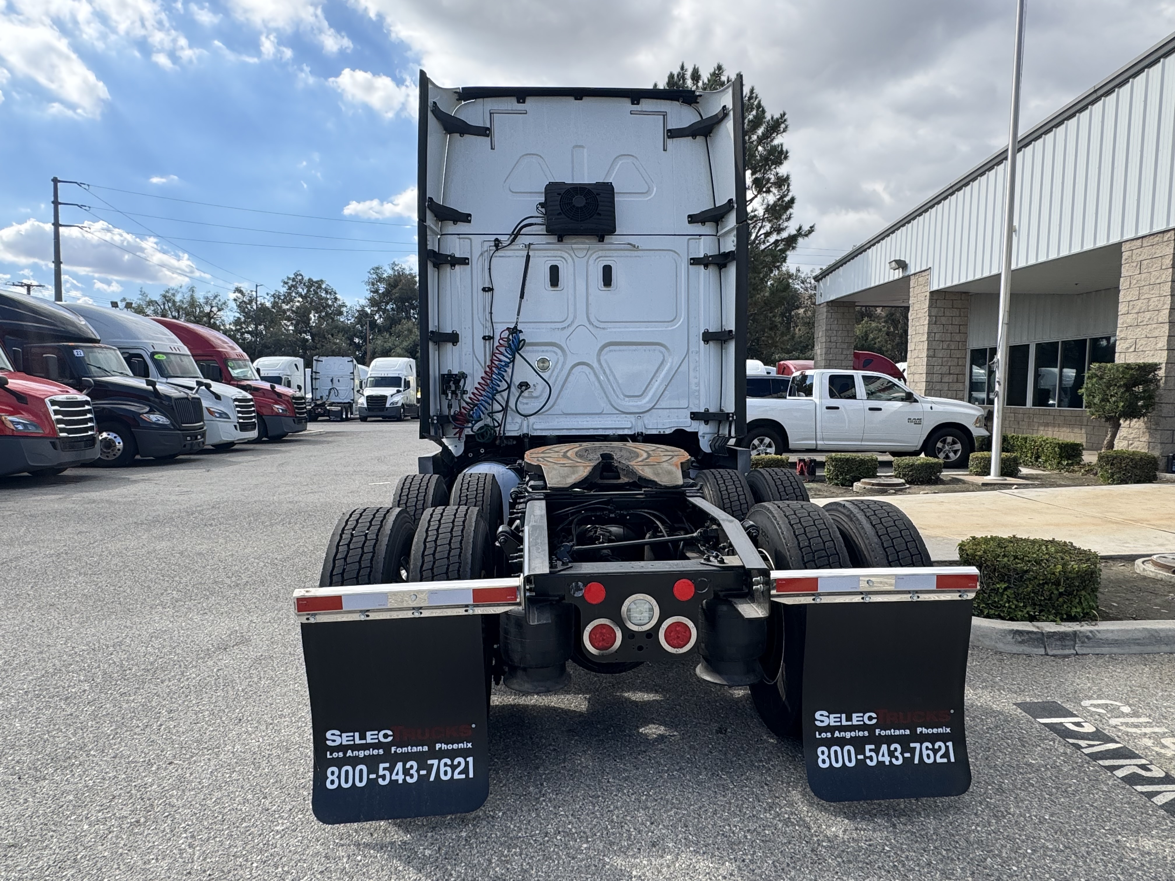 2021 FREIGHTLINER CASCADIA 126SLP - image 5