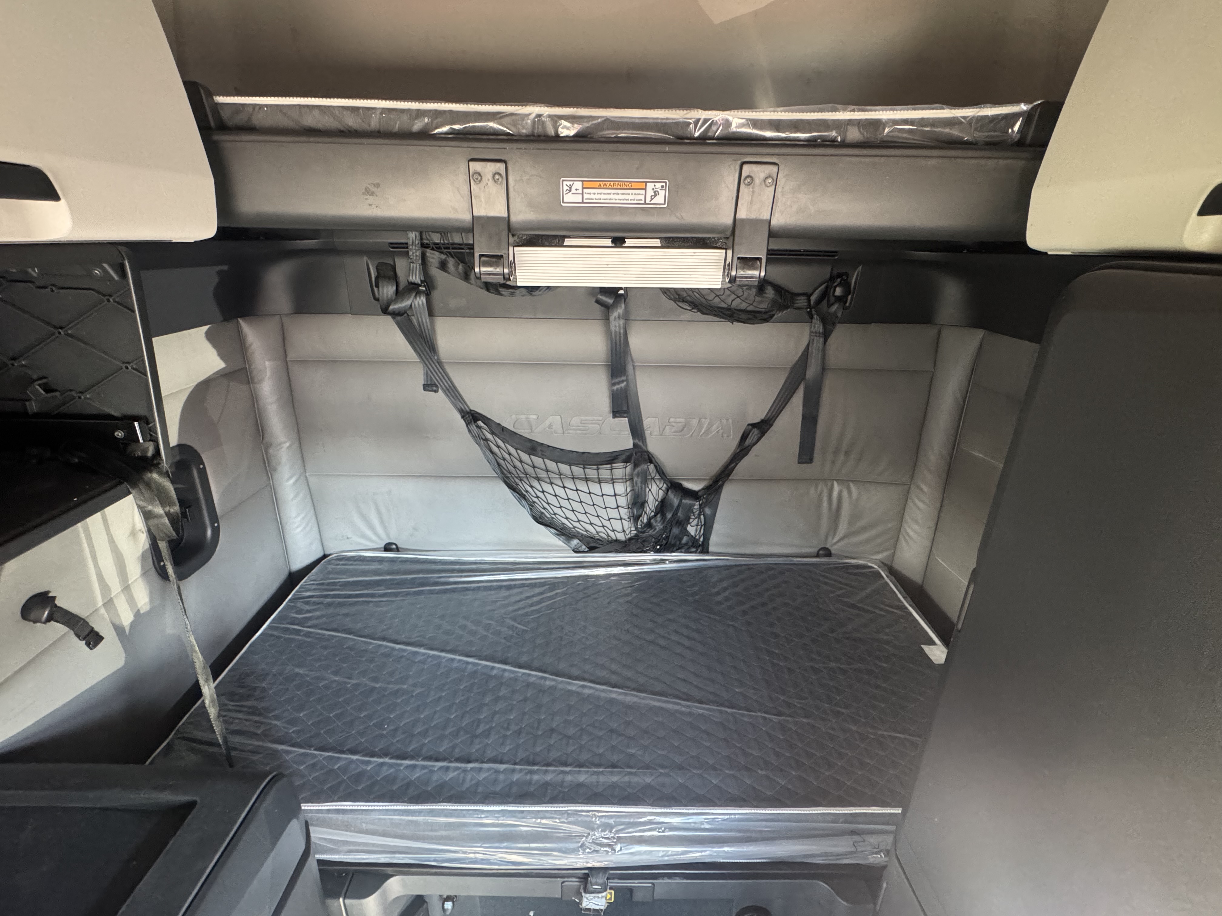 2022 FREIGHTLINER CASCADIA 126SLP - image 12