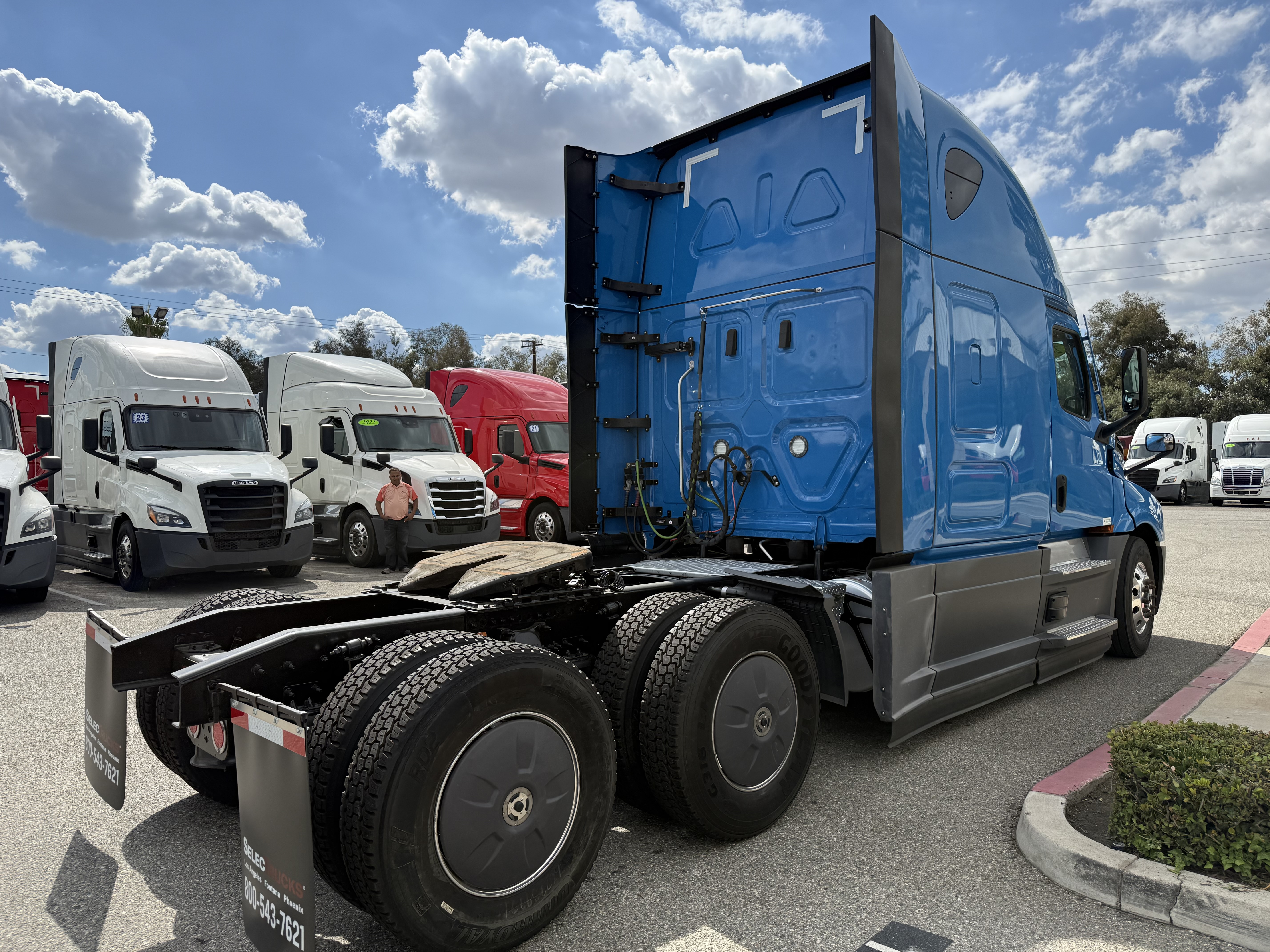 2022 FREIGHTLINER CASCADIA 126SLP - image 7