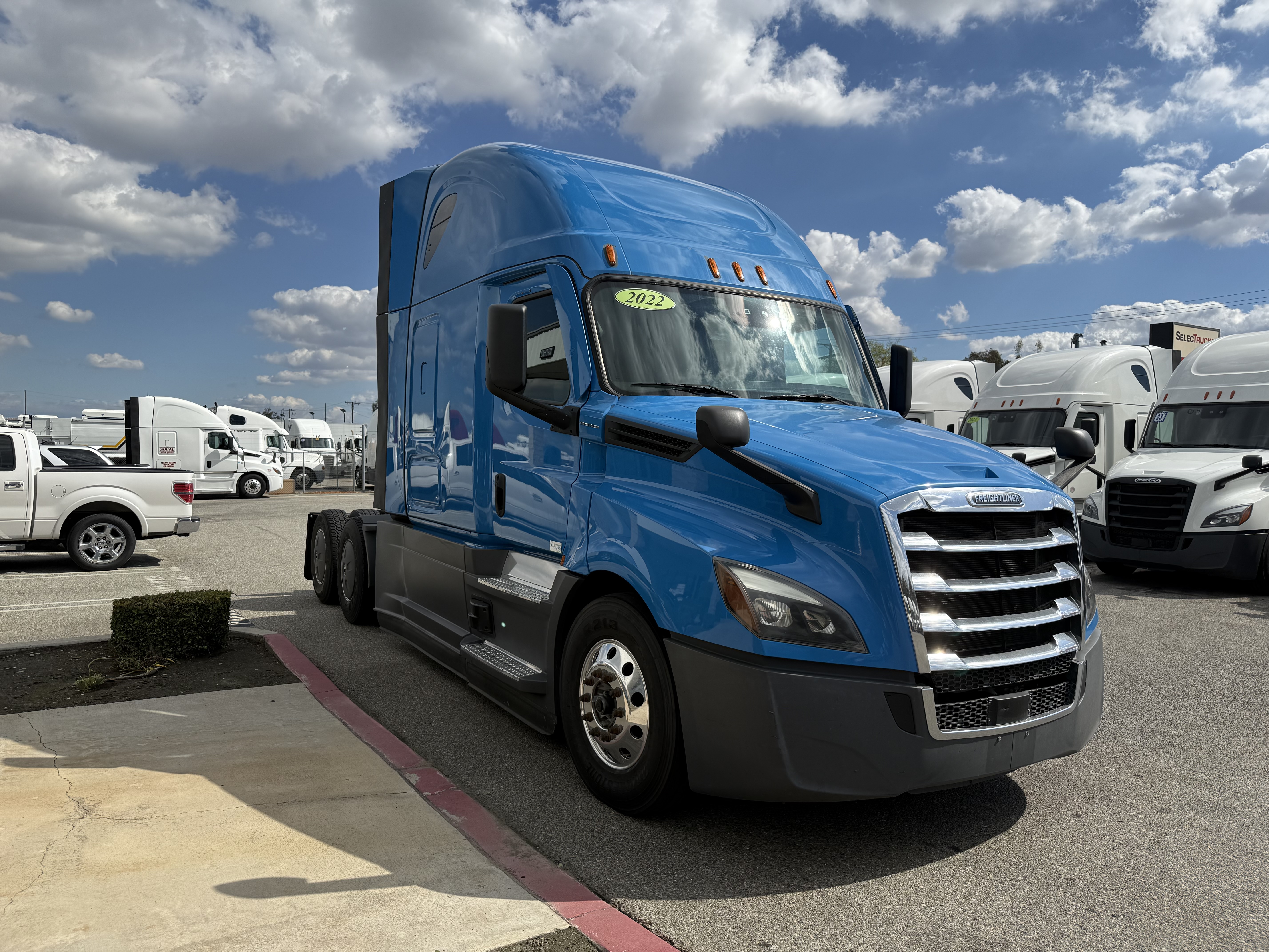 2022 FREIGHTLINER CASCADIA 126SLP - image 9