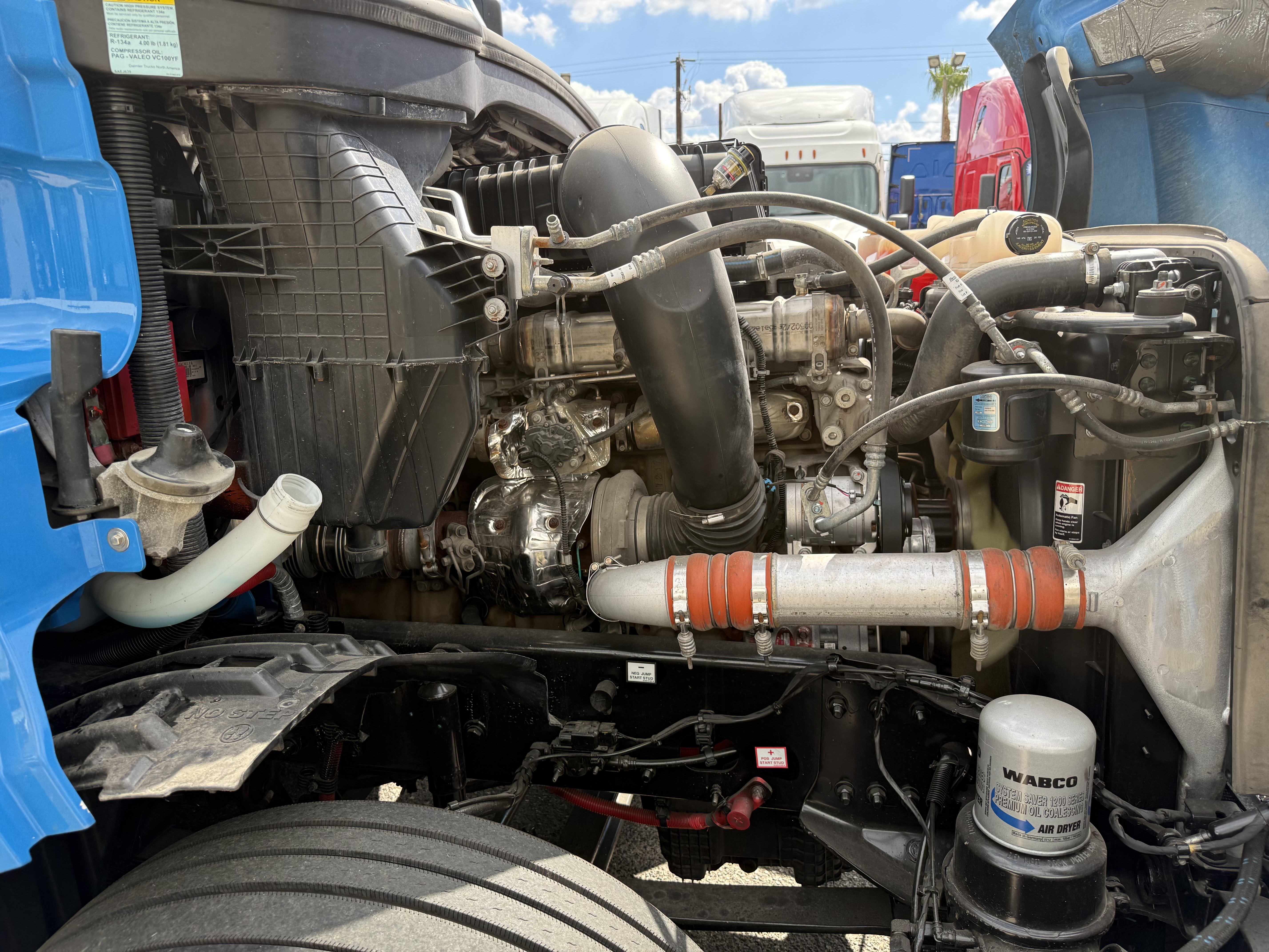 2022 FREIGHTLINER CASCADIA 126SLP - image 10