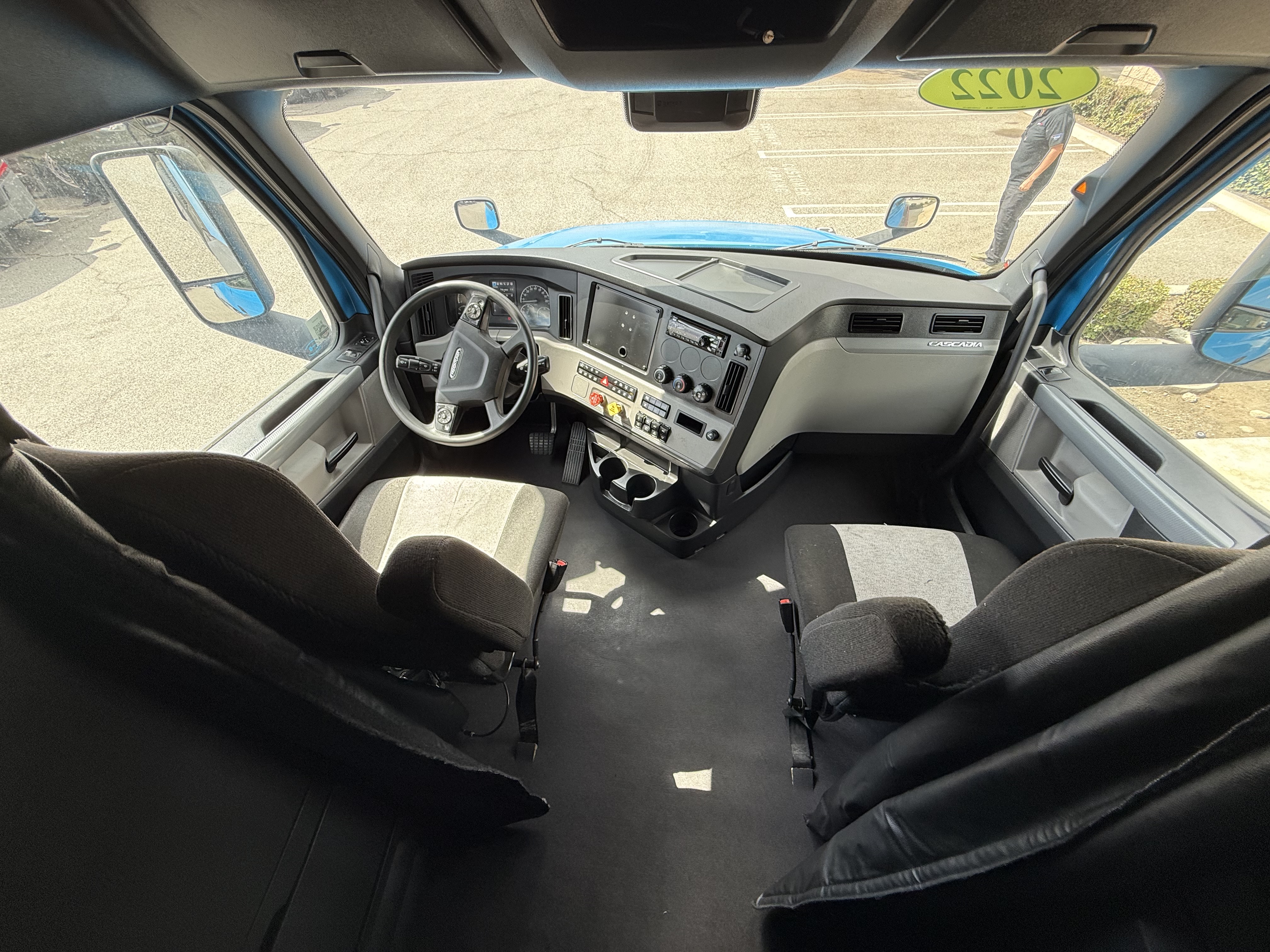 2022 FREIGHTLINER CASCADIA 126SLP - image 17