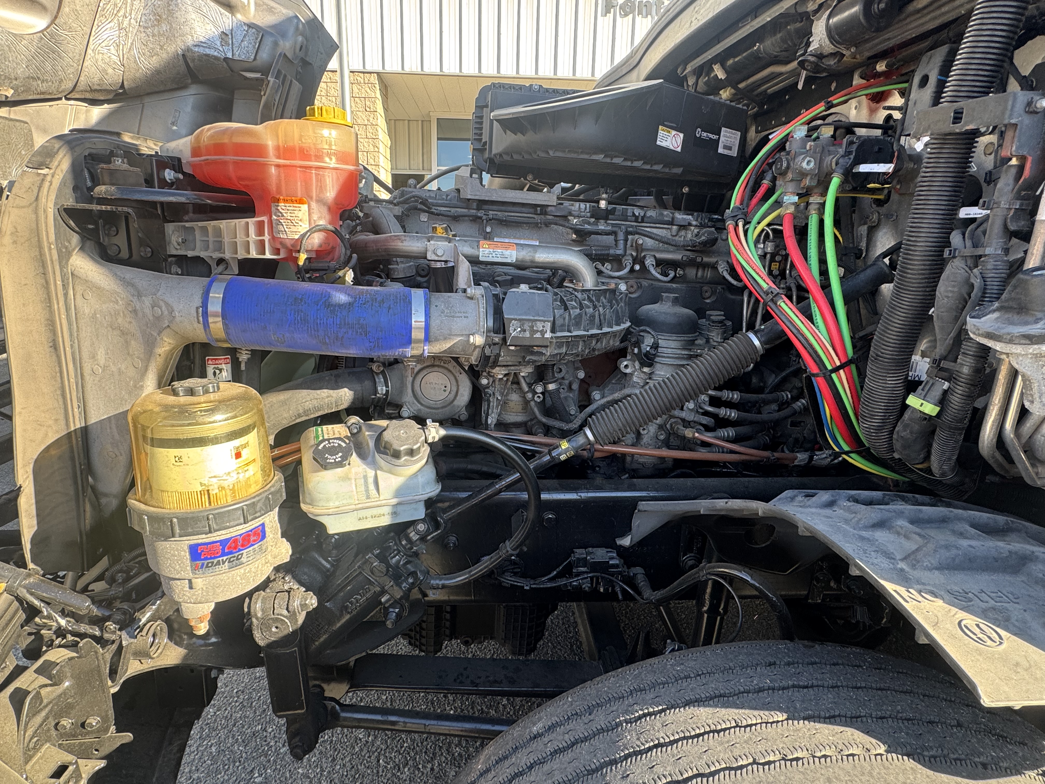 2021 FREIGHTLINER CASCADIA 126SLP - image 10