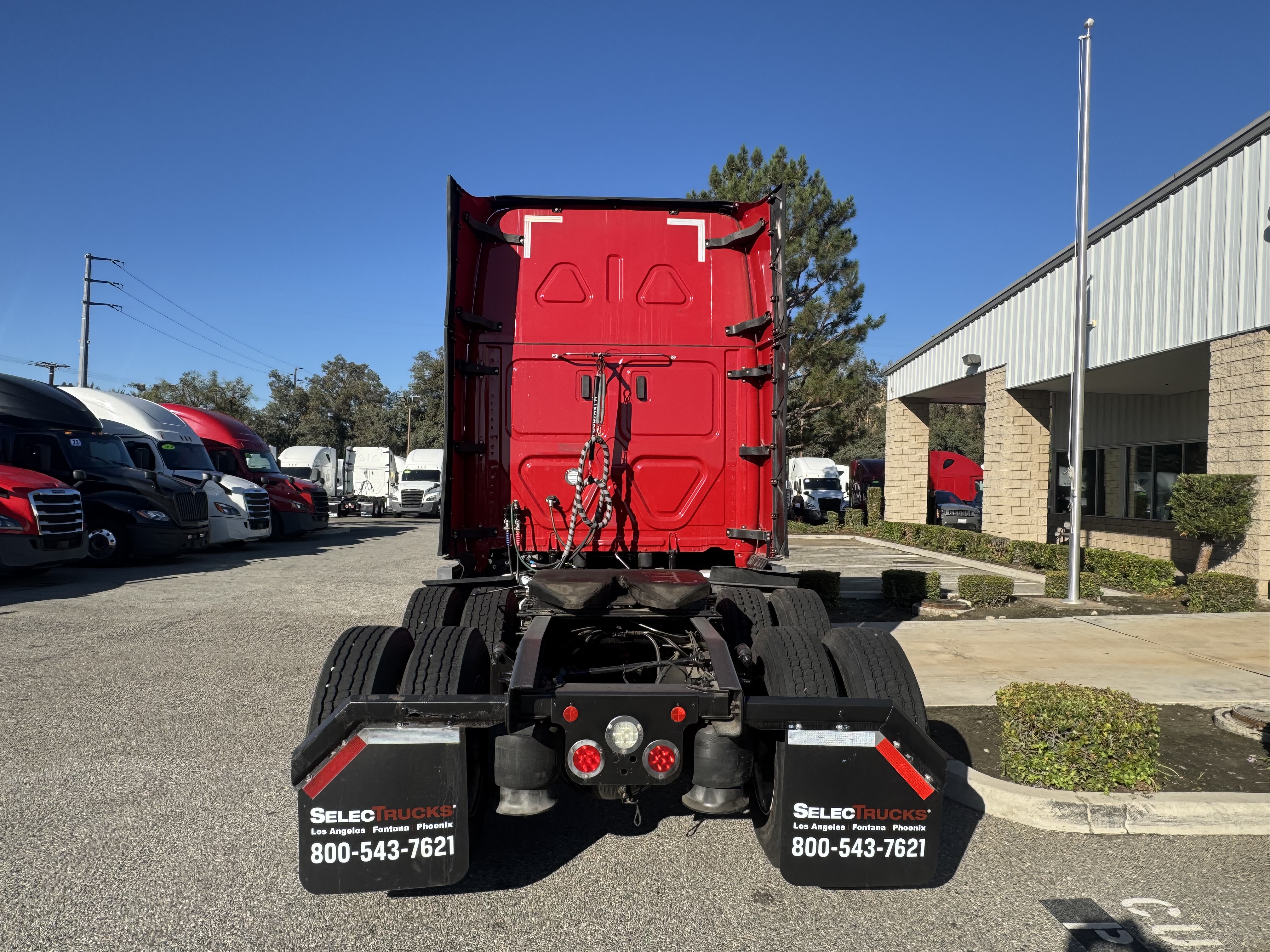 2020 FREIGHTLINER CASCADIA 126SLP - image 5