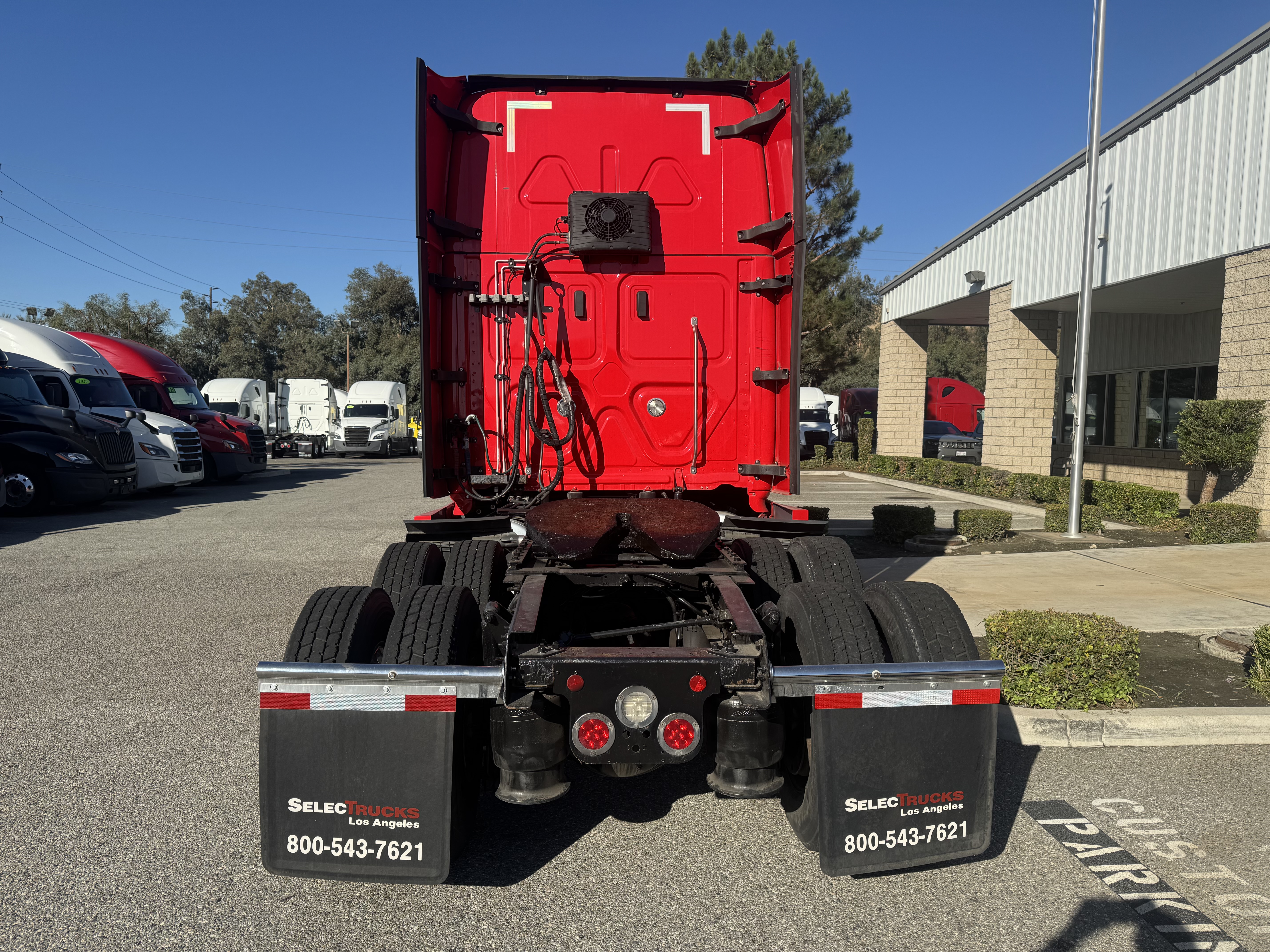 2021 FREIGHTLINER CASCADIA 126SLP - image 5